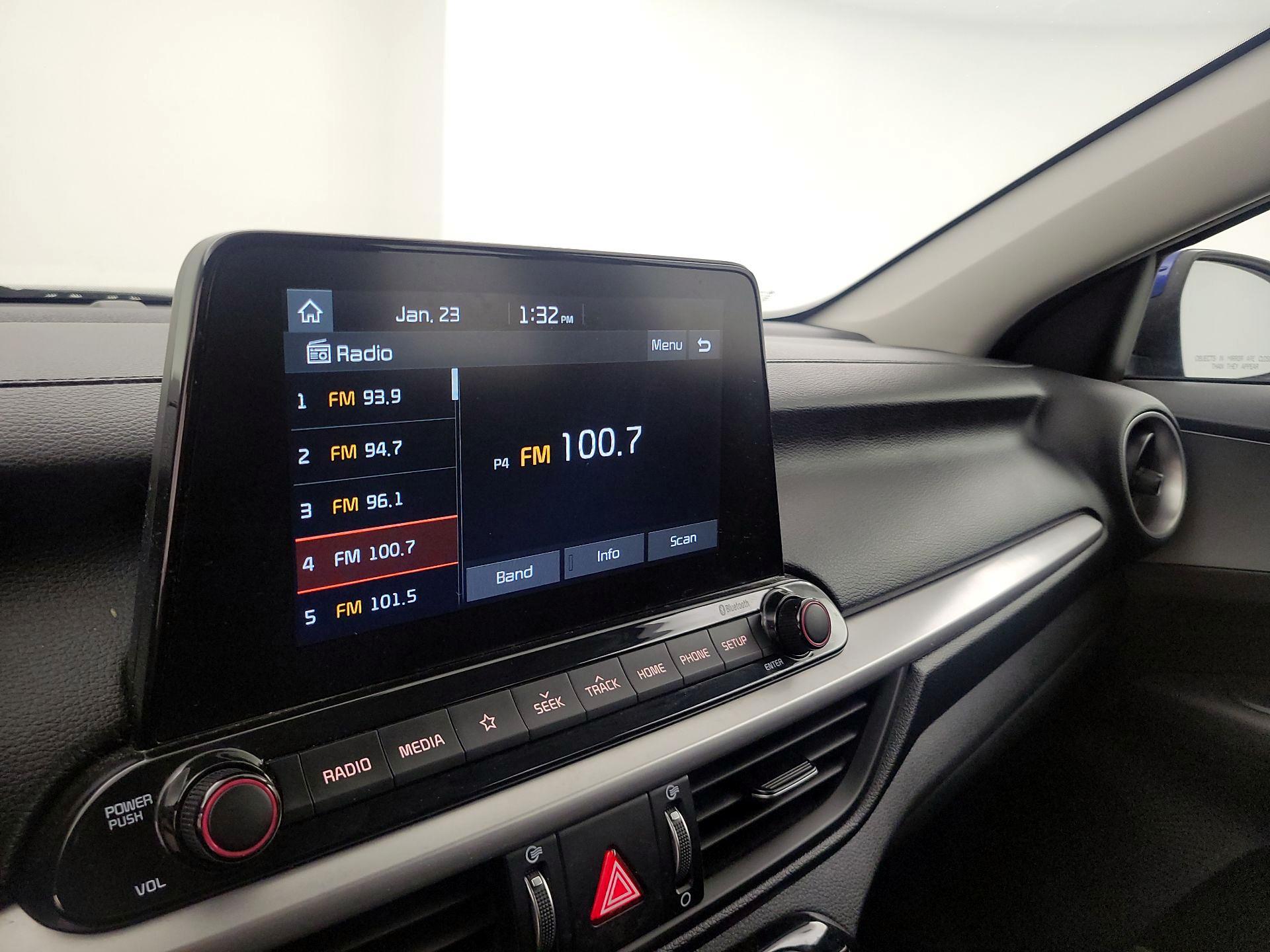 Thumbnail: 2019 Kia Forte - 15