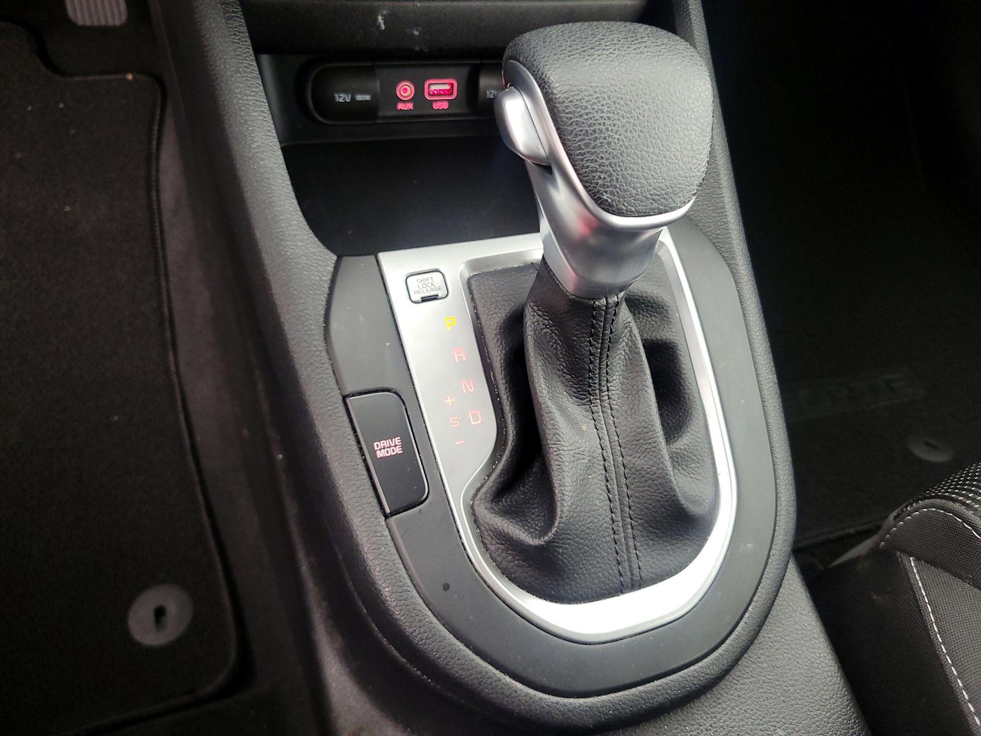 Thumbnail: 2019 Kia Forte - 17