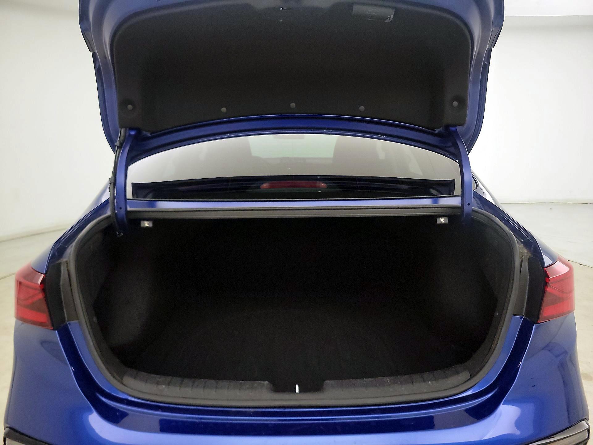 Thumbnail: 2019 Kia Forte - 20