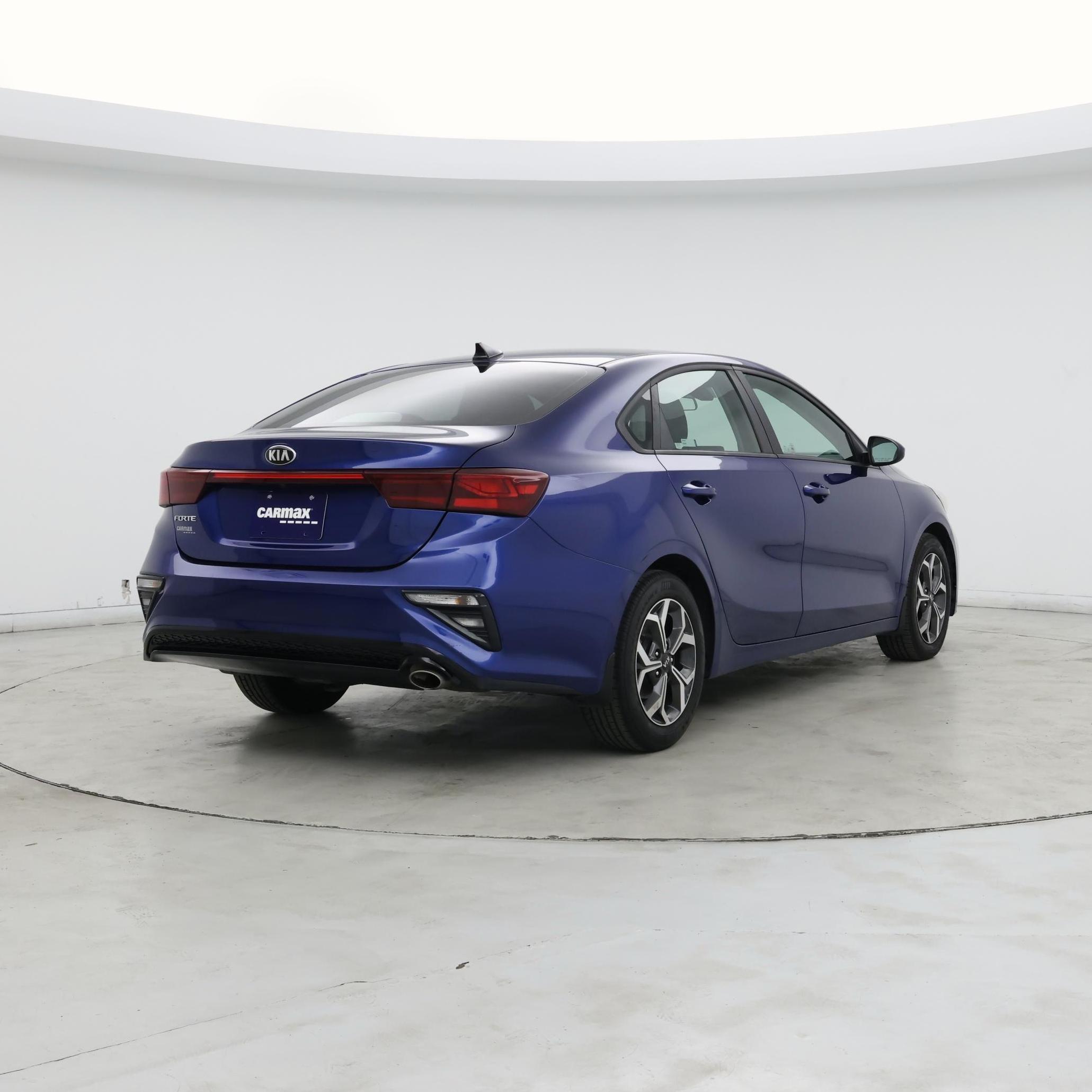 Thumbnail: 2019 Kia Forte - 8