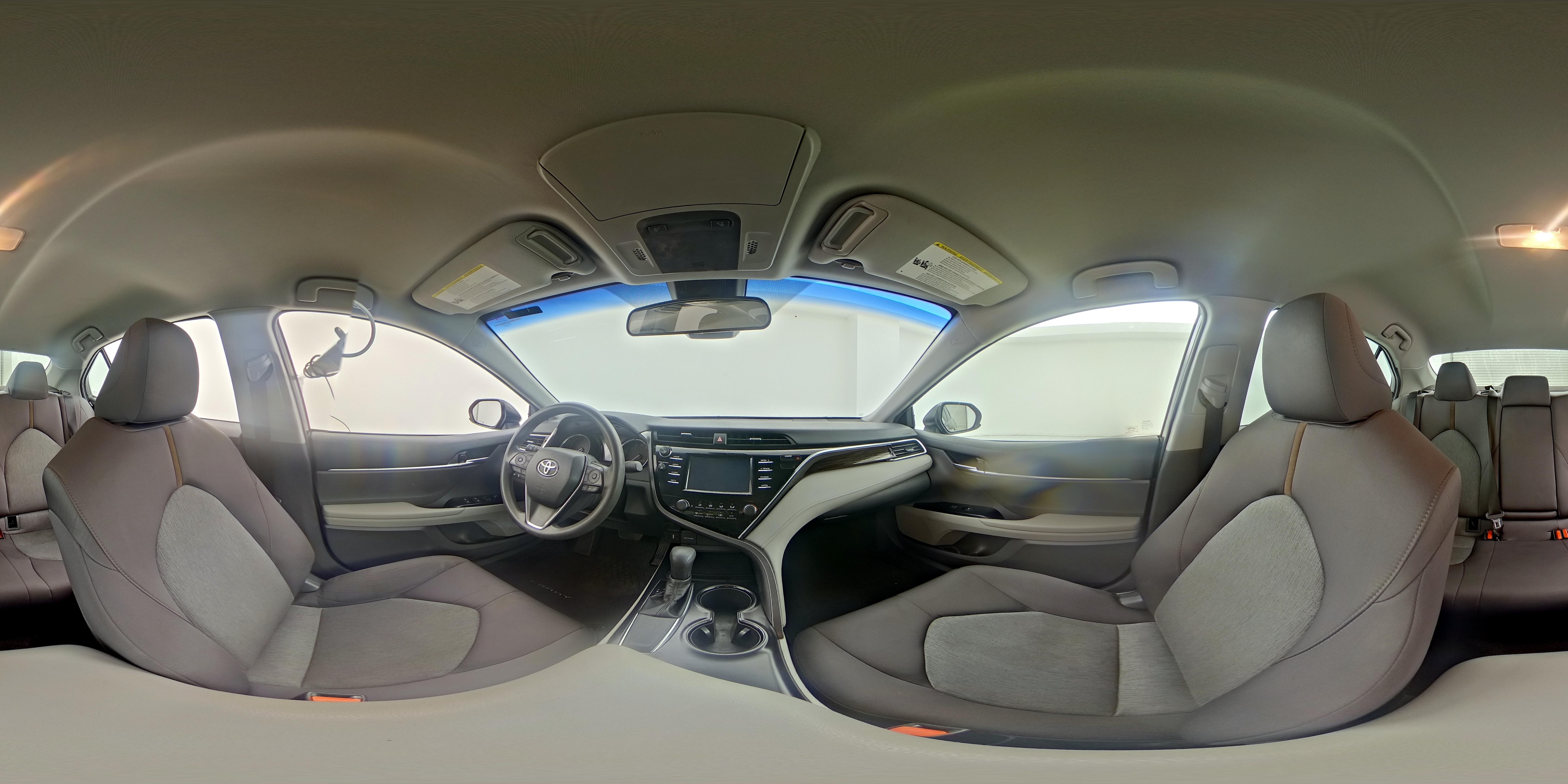 2018 Toyota Camry LE - Photo 24