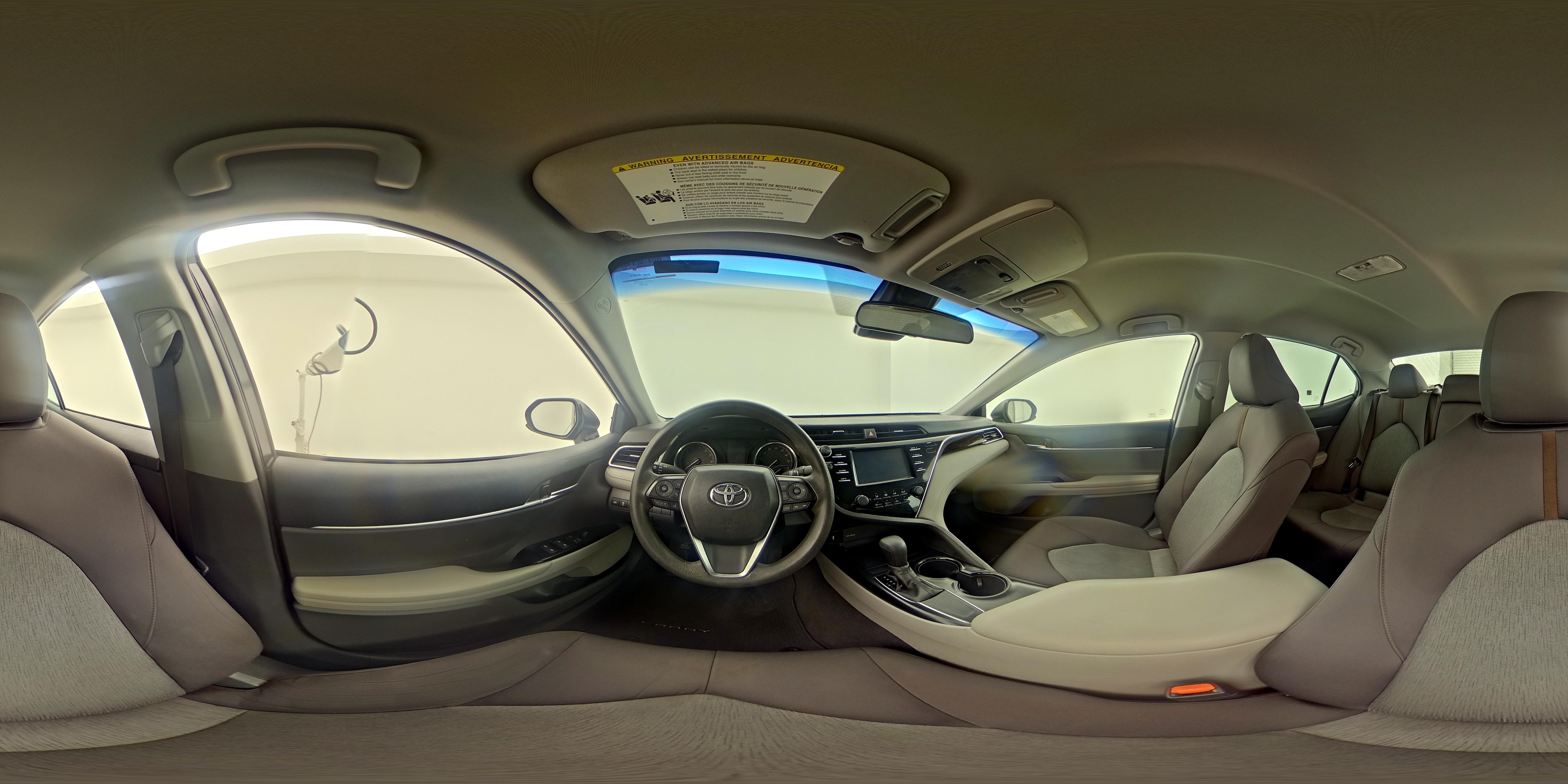 2018 Toyota Camry LE - Photo 26
