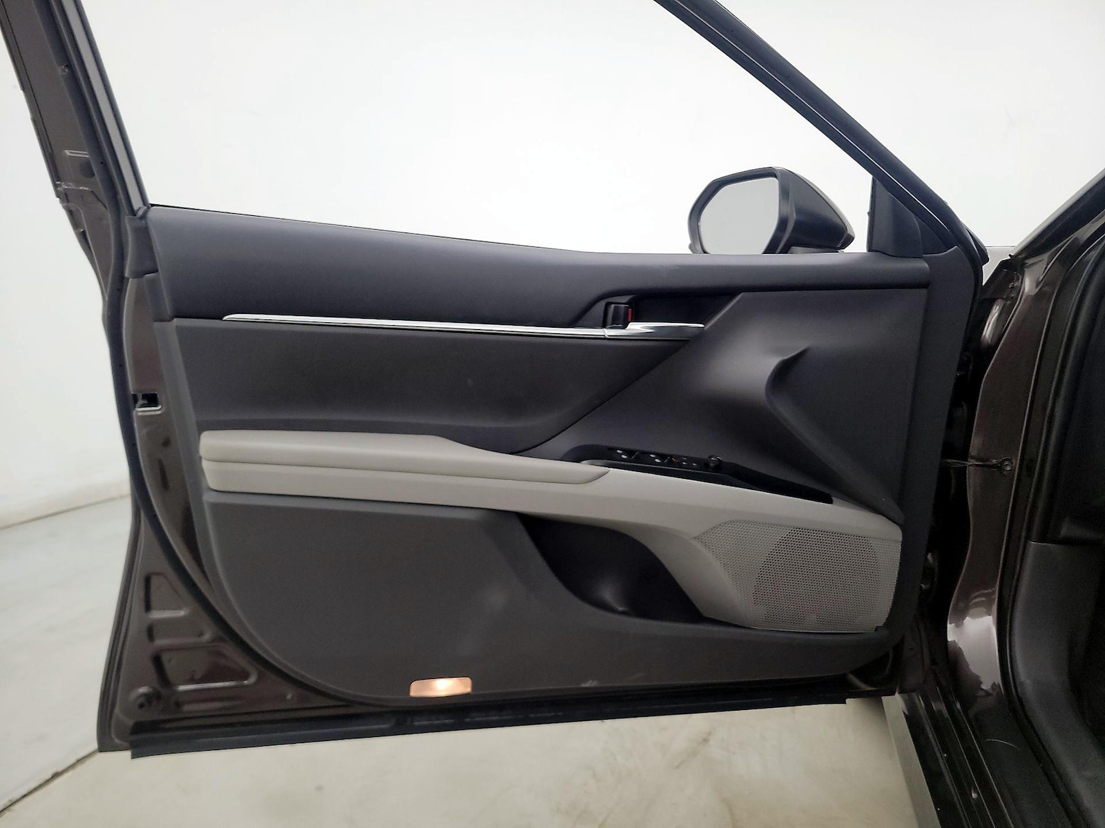 2018 Toyota Camry LE - Photo 13