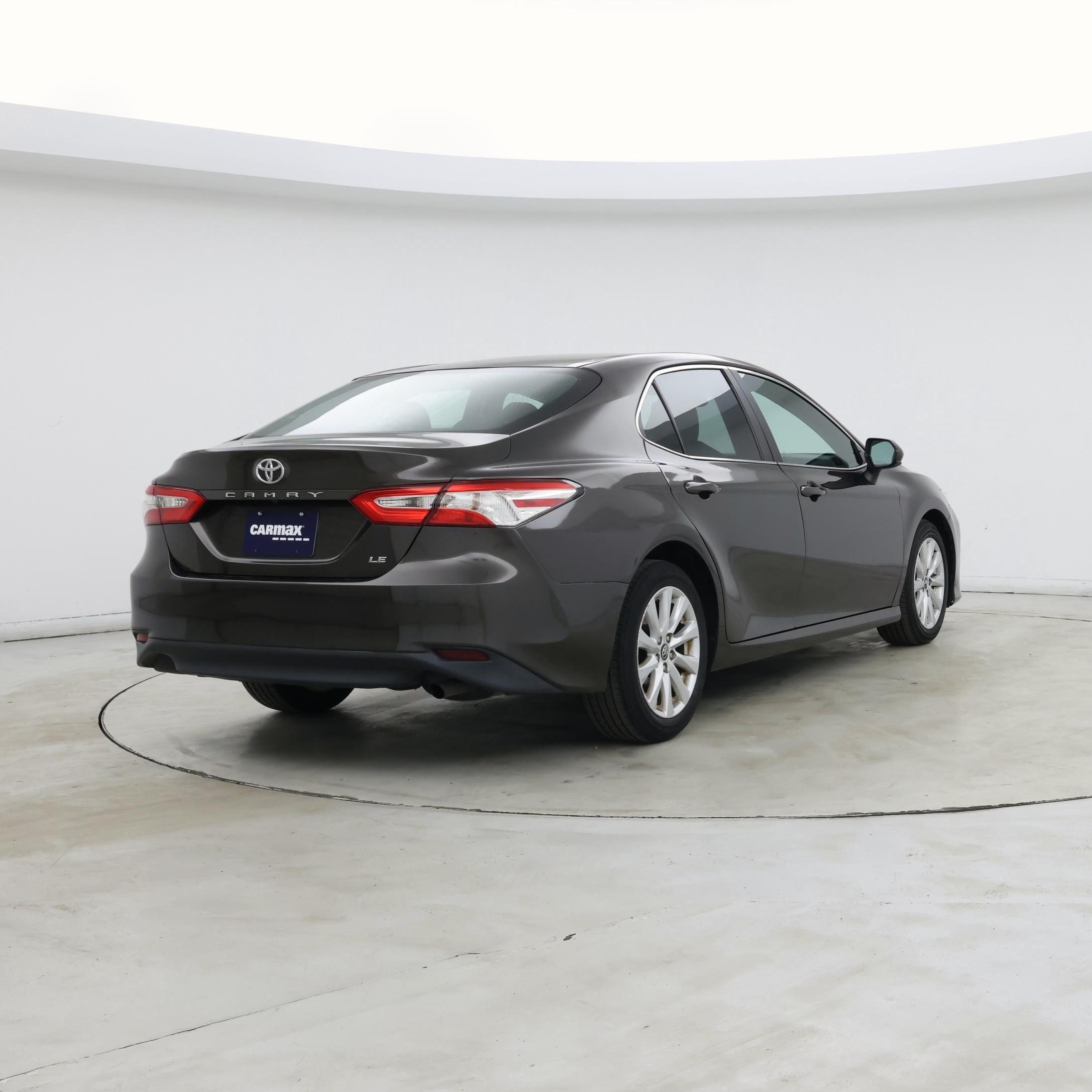 Thumbnail: 2018 Toyota Camry - 8