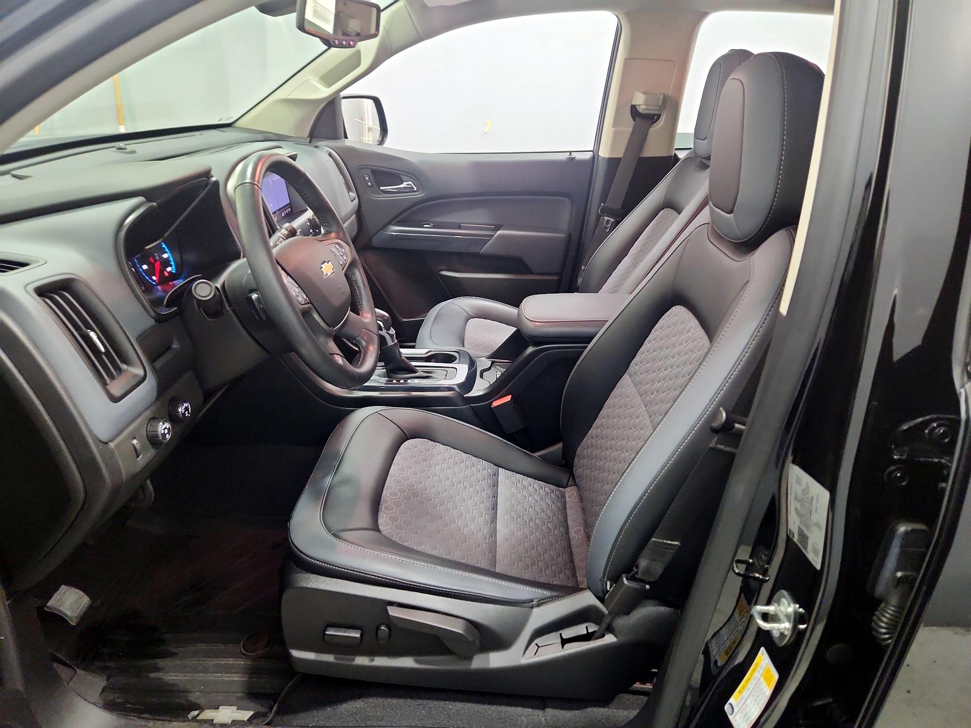 Thumbnail: 2022 Chevrolet Colorado - 11