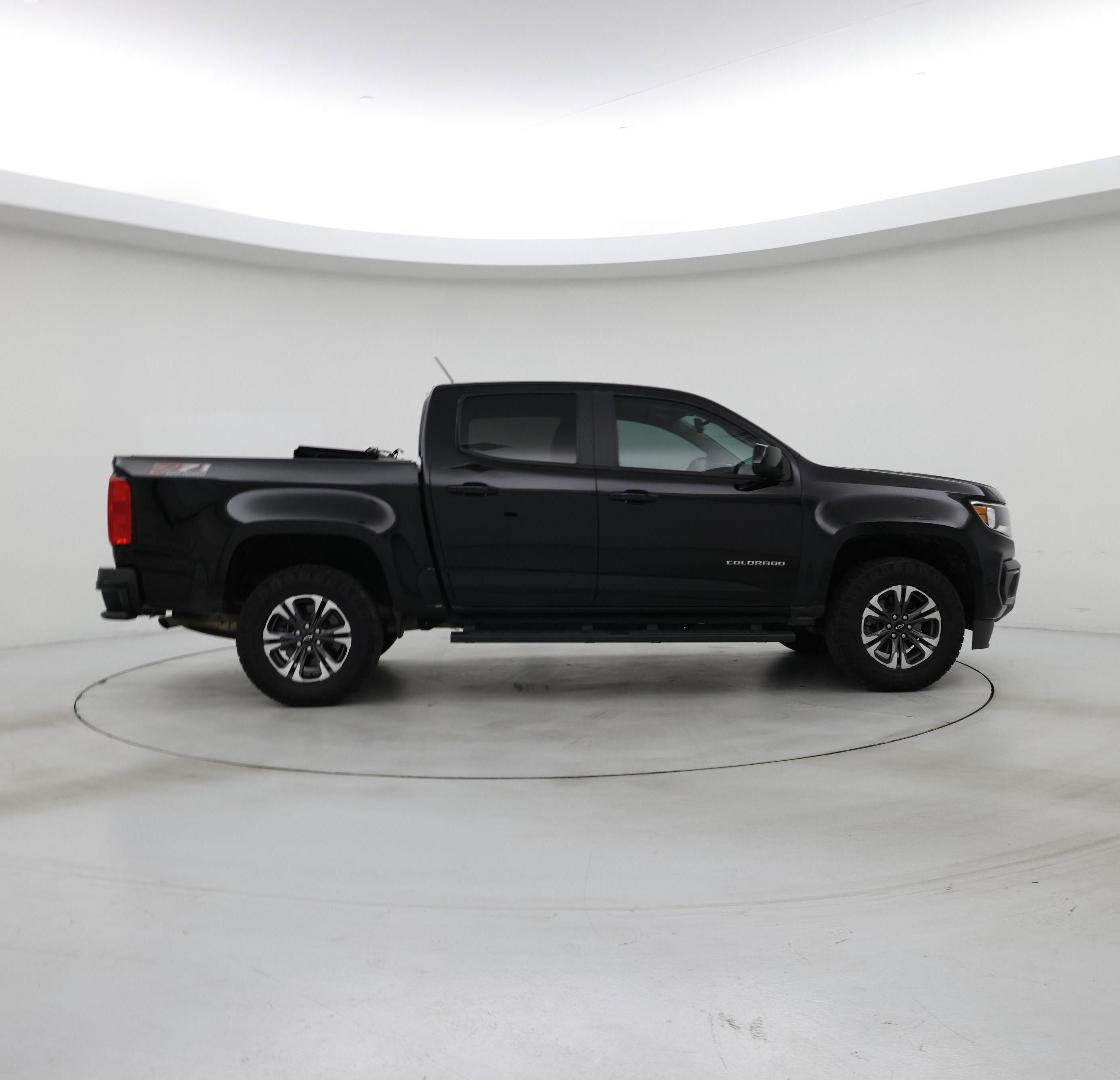 Thumbnail: 2022 Chevrolet Colorado - 7