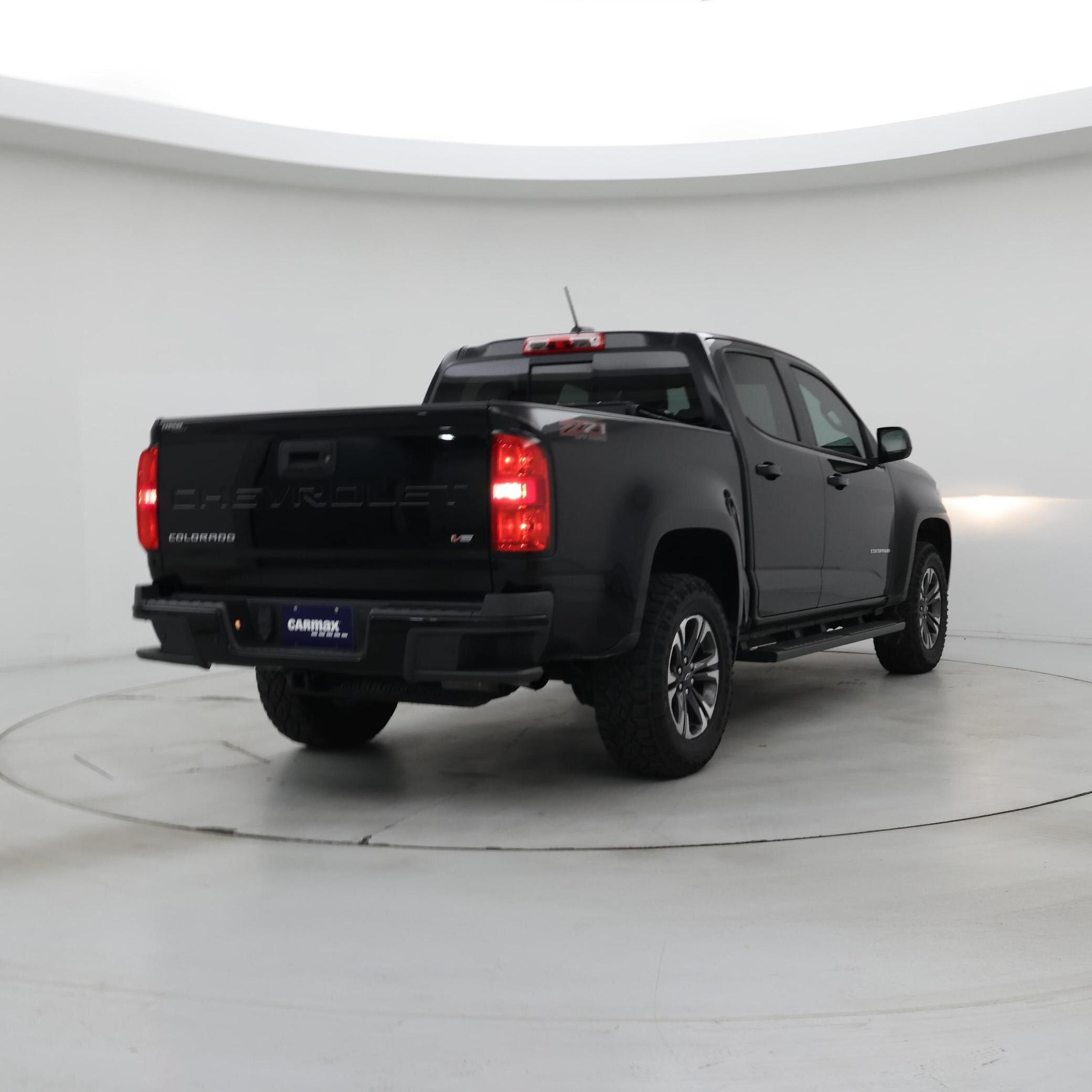 Thumbnail: 2022 Chevrolet Colorado - 8