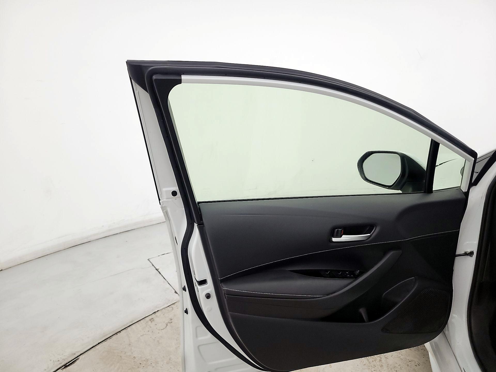 Thumbnail: 2022 Toyota Corolla - 12