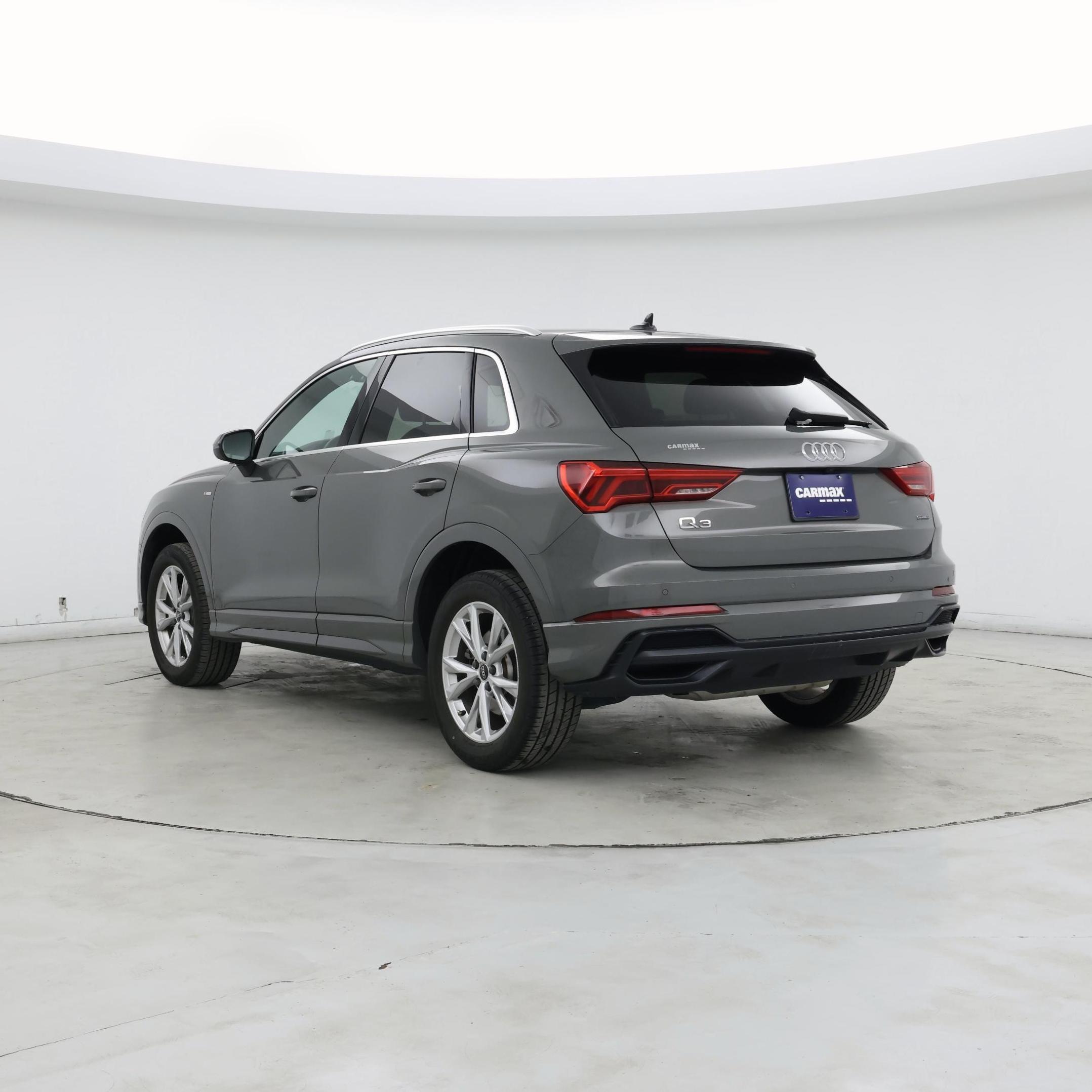 Thumbnail: 2022 Audi Q3 - 2