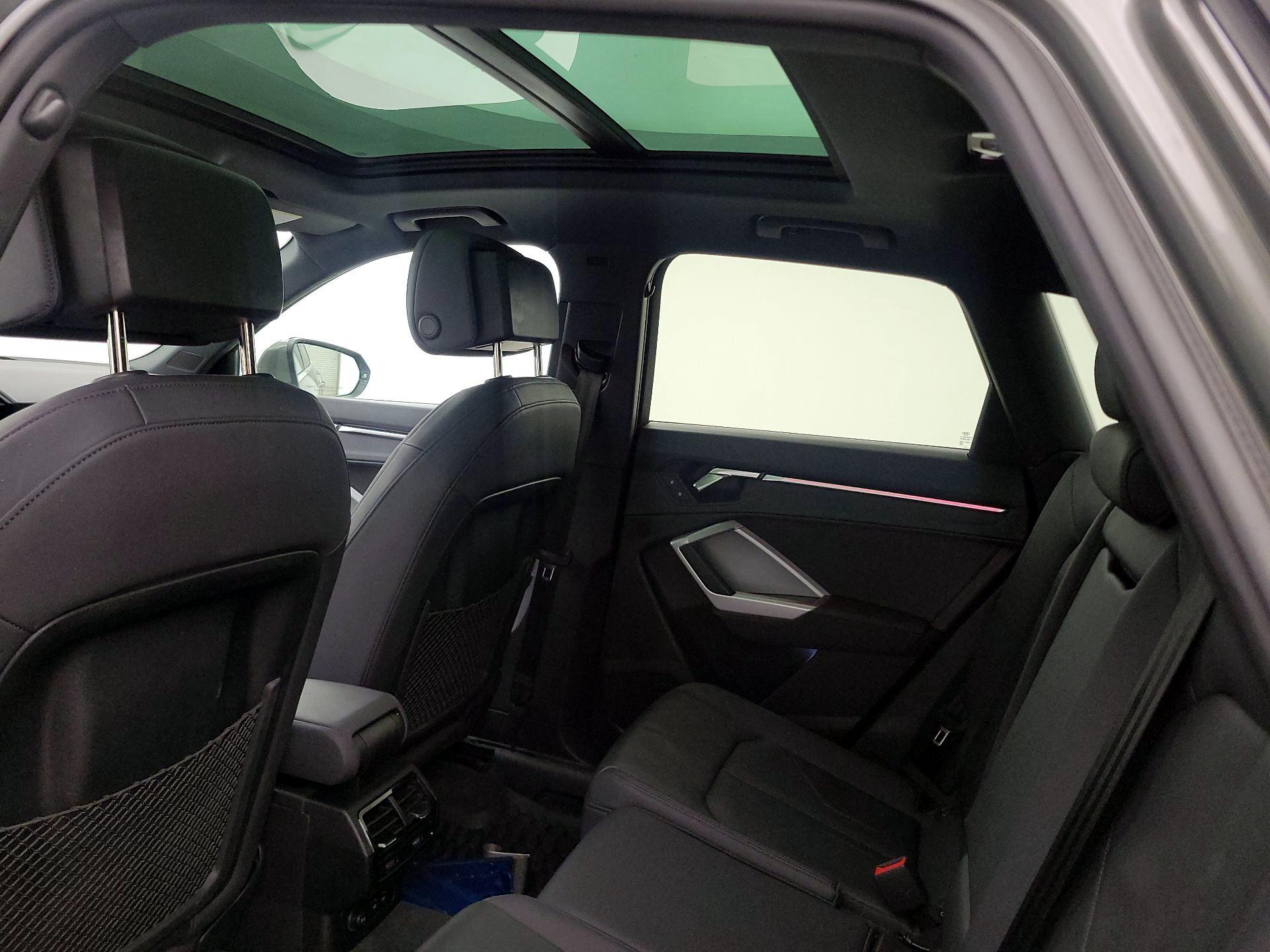 Thumbnail: 2022 Audi Q3 - 19