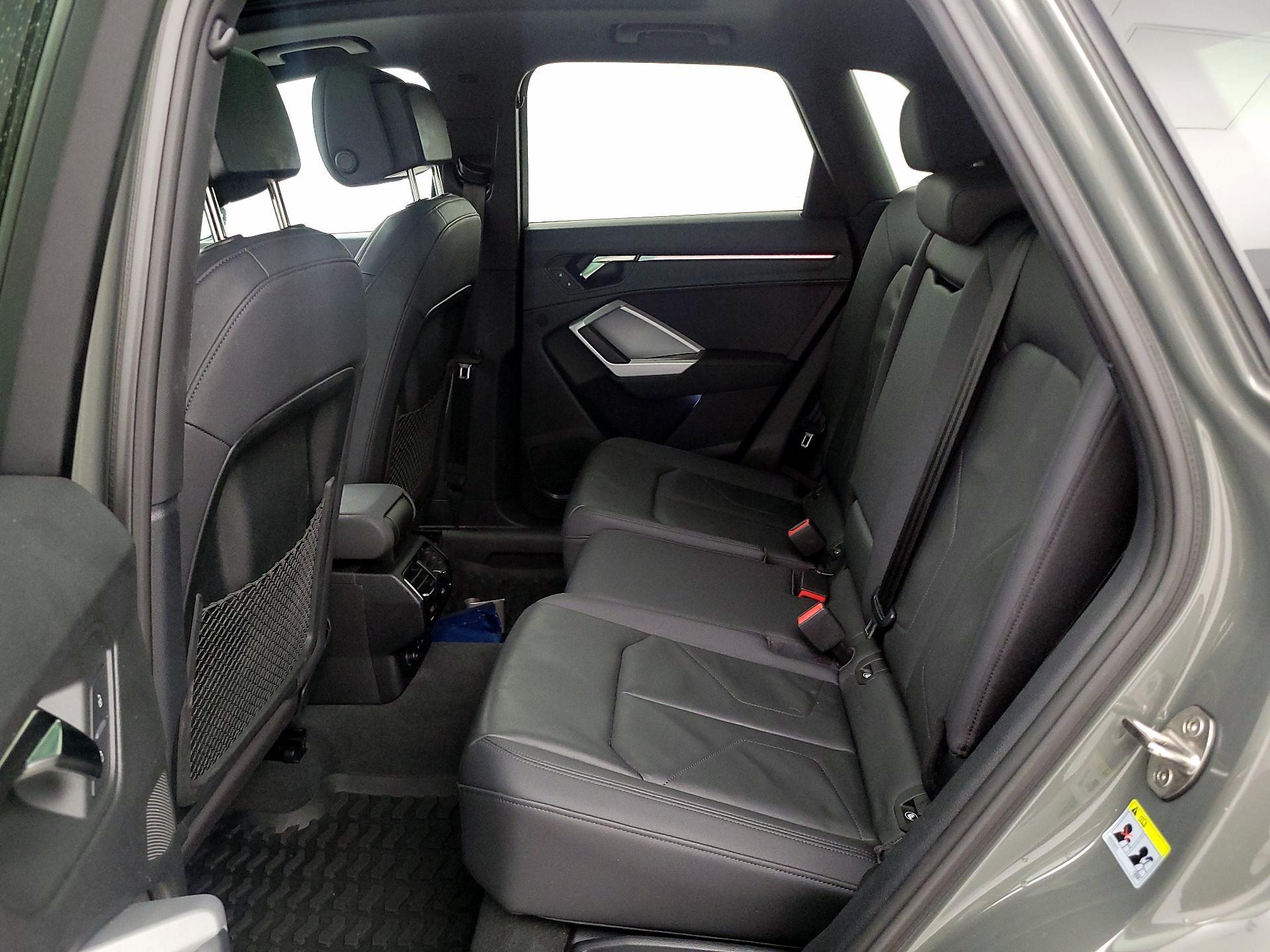 Thumbnail: 2022 Audi Q3 - 20