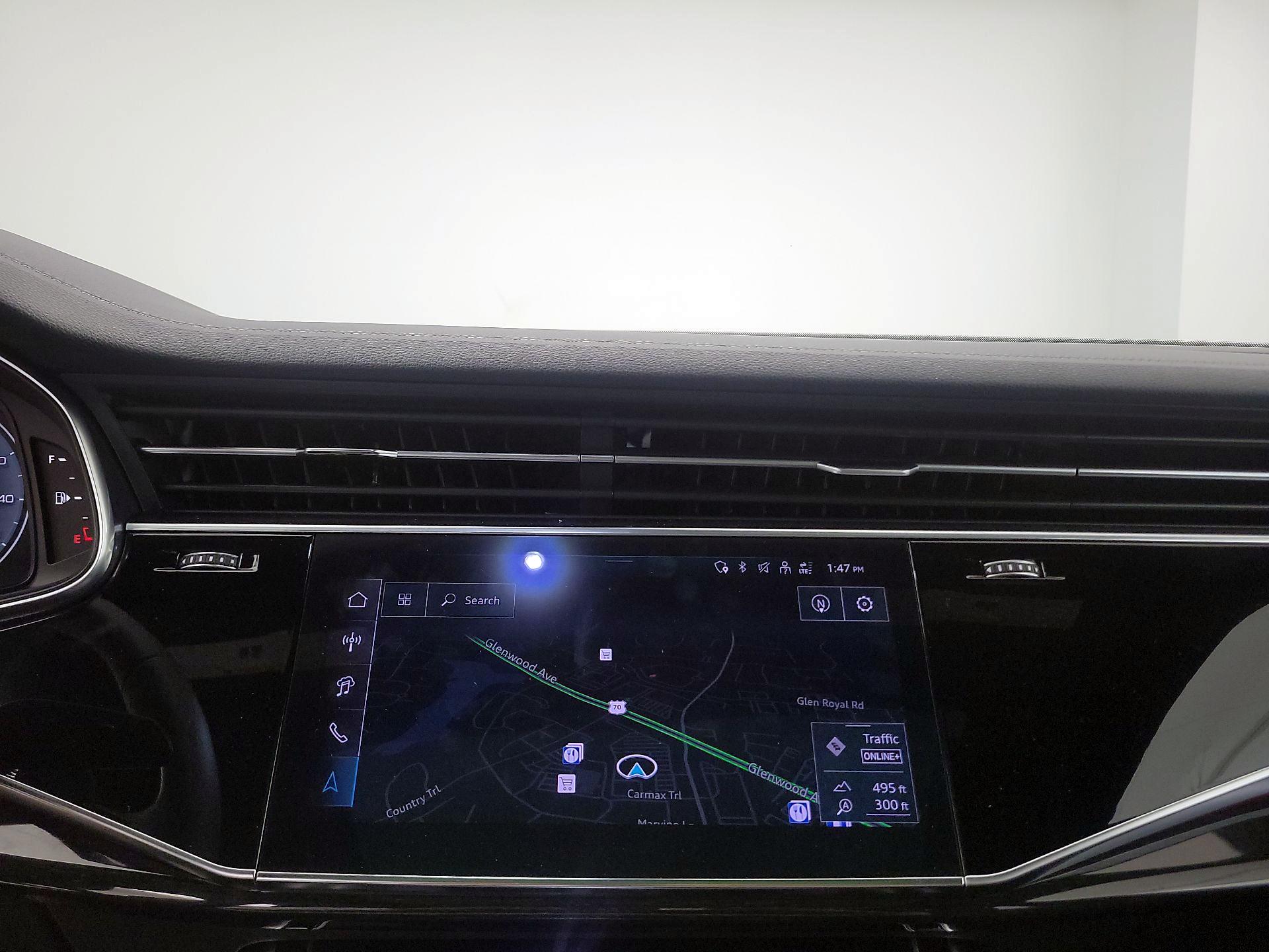 Thumbnail: 2025 Audi Q8 - 14