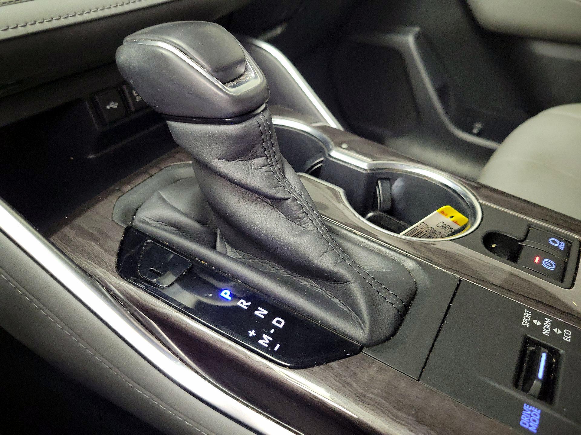 Thumbnail: 2020 Toyota Highlander - 17