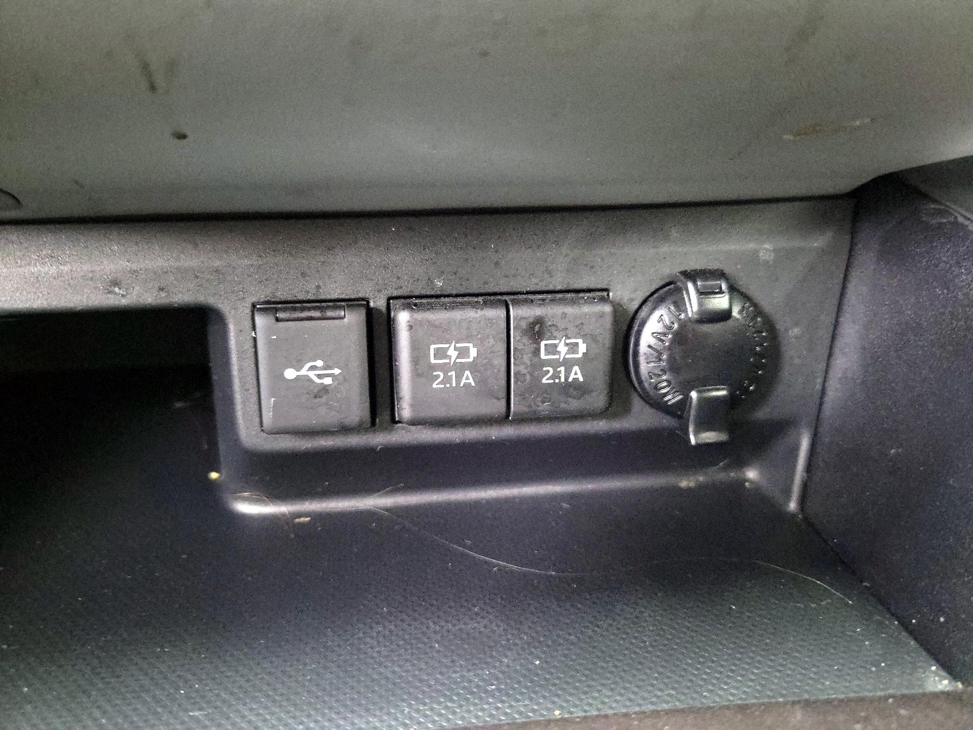 Thumbnail: 2020 Toyota Highlander - 18