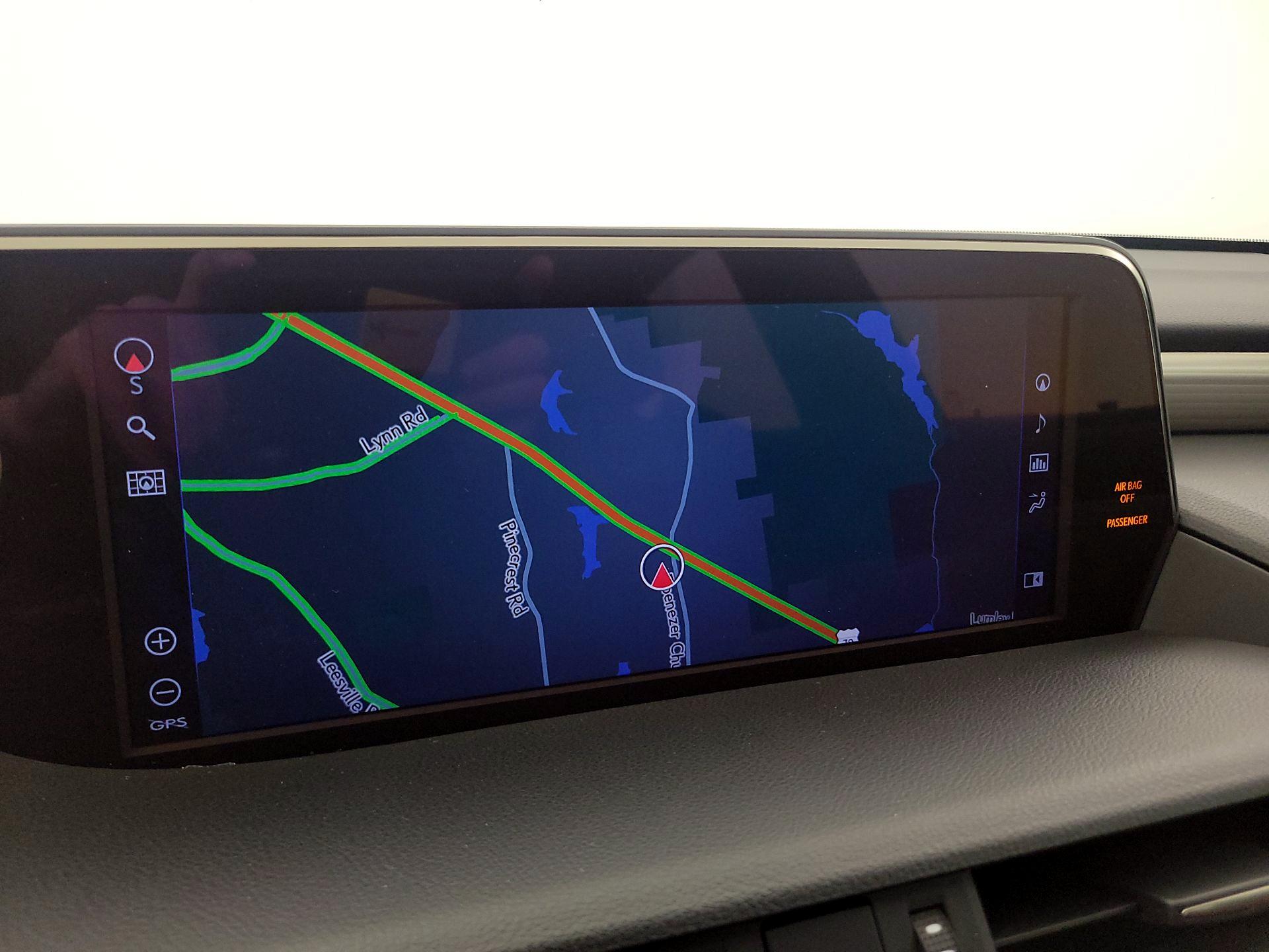 Thumbnail: 2021 Lexus ES - 14