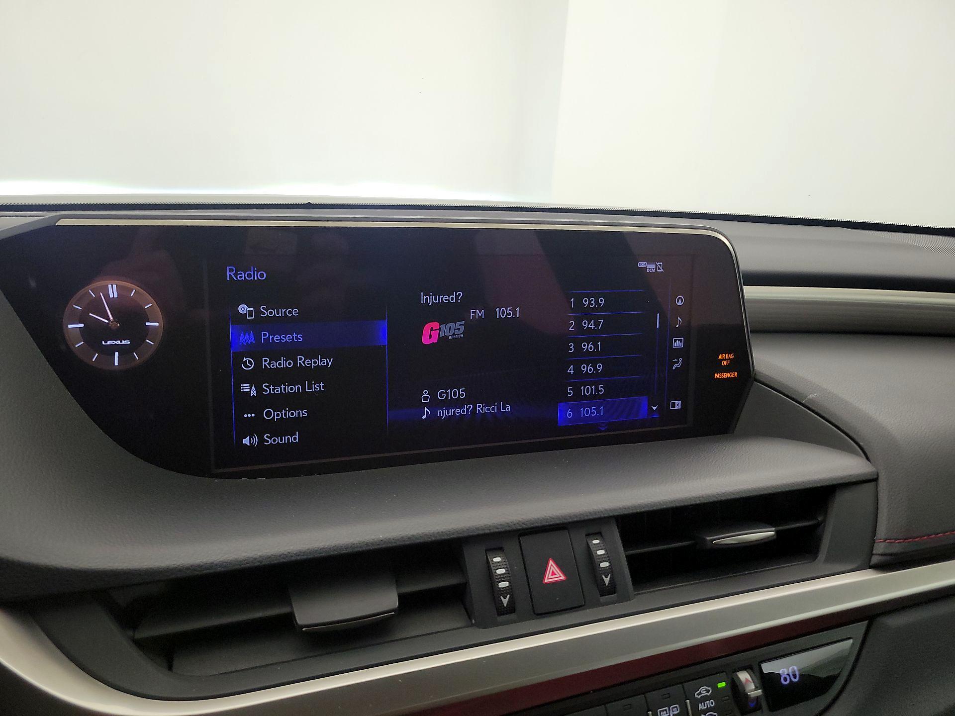 Thumbnail: 2021 Lexus ES - 16