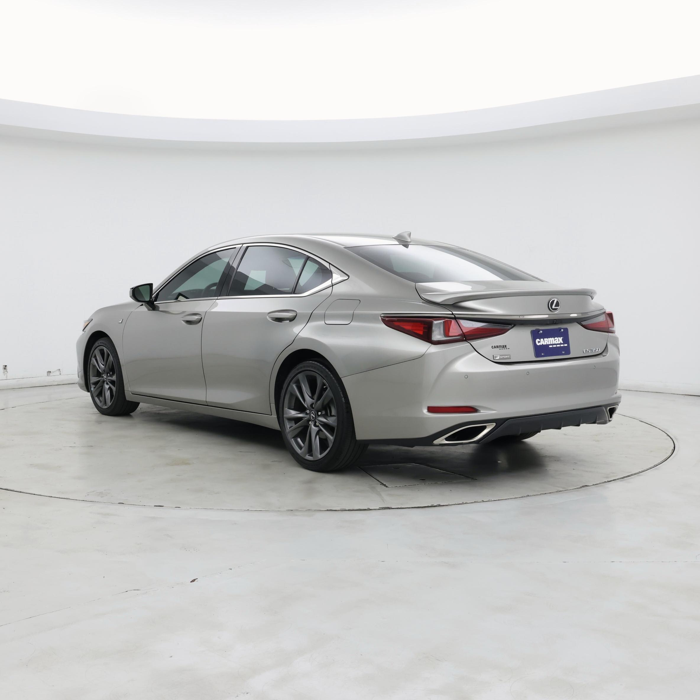 Thumbnail: 2021 Lexus ES - 2