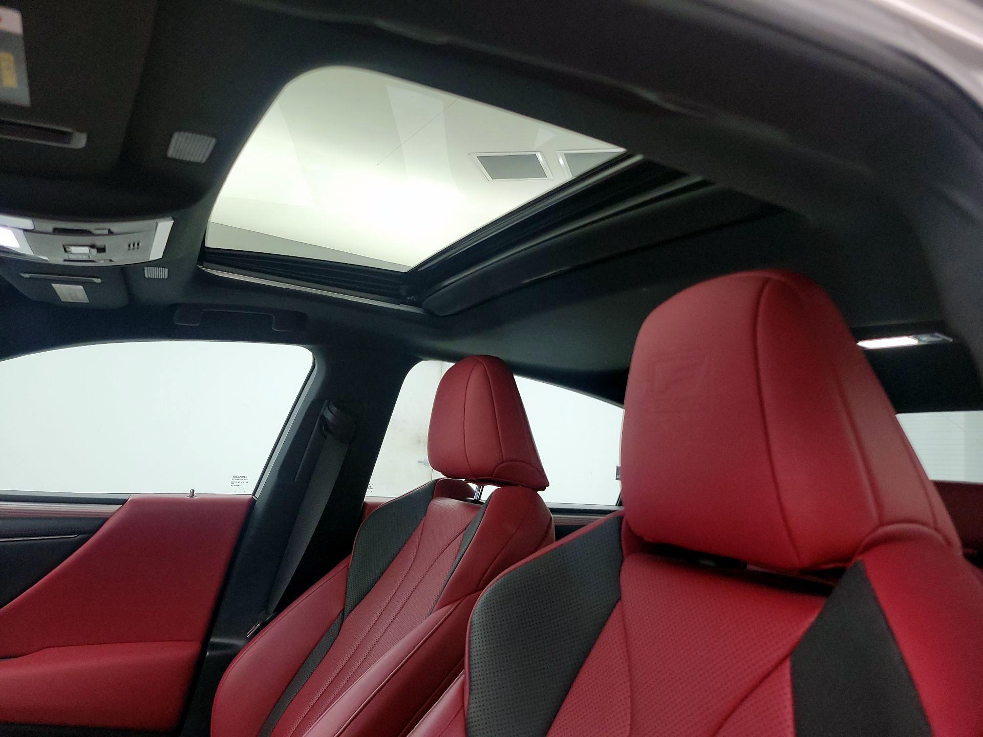 Thumbnail: 2021 Lexus ES - 20