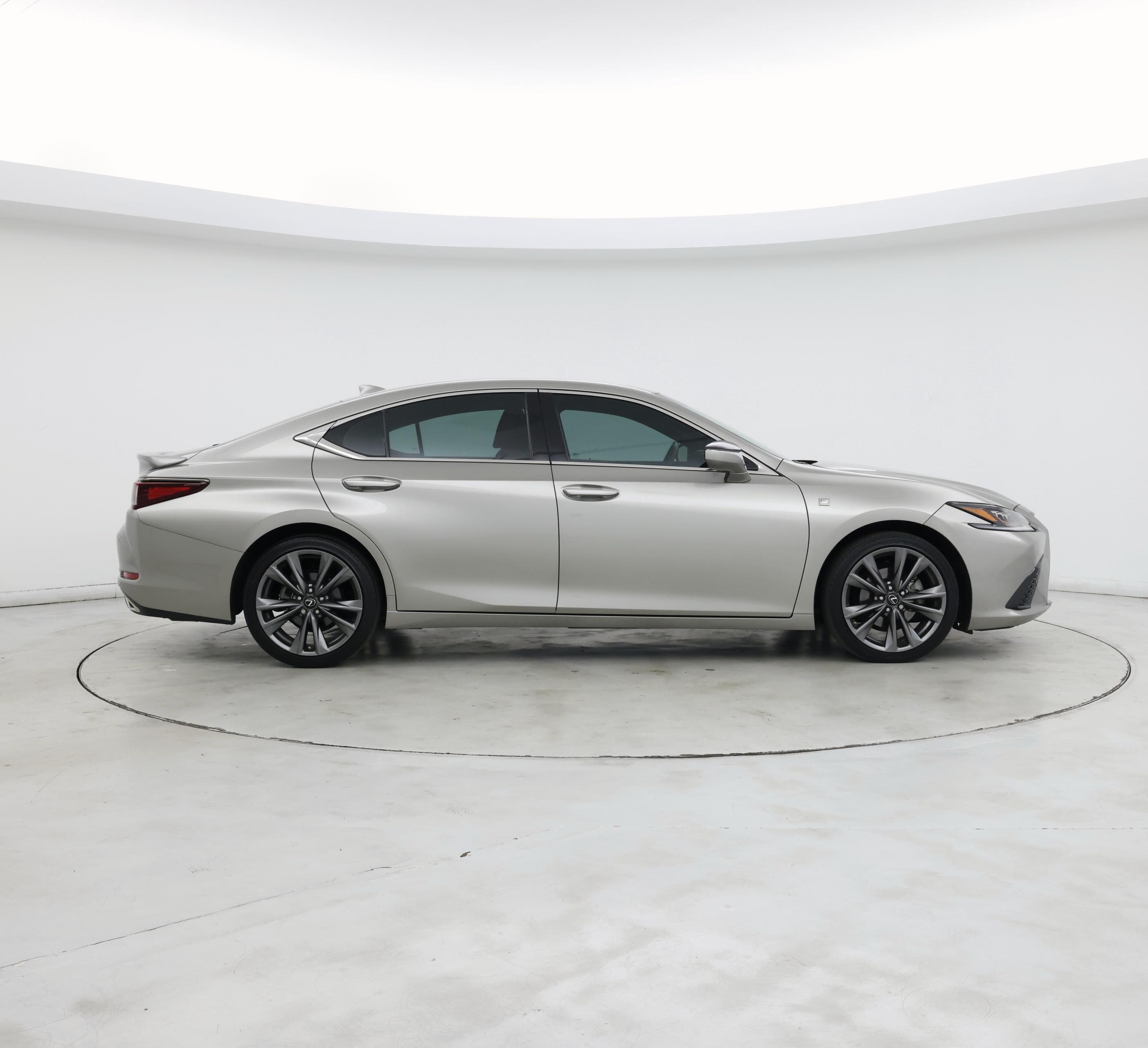 Thumbnail: 2021 Lexus ES - 7