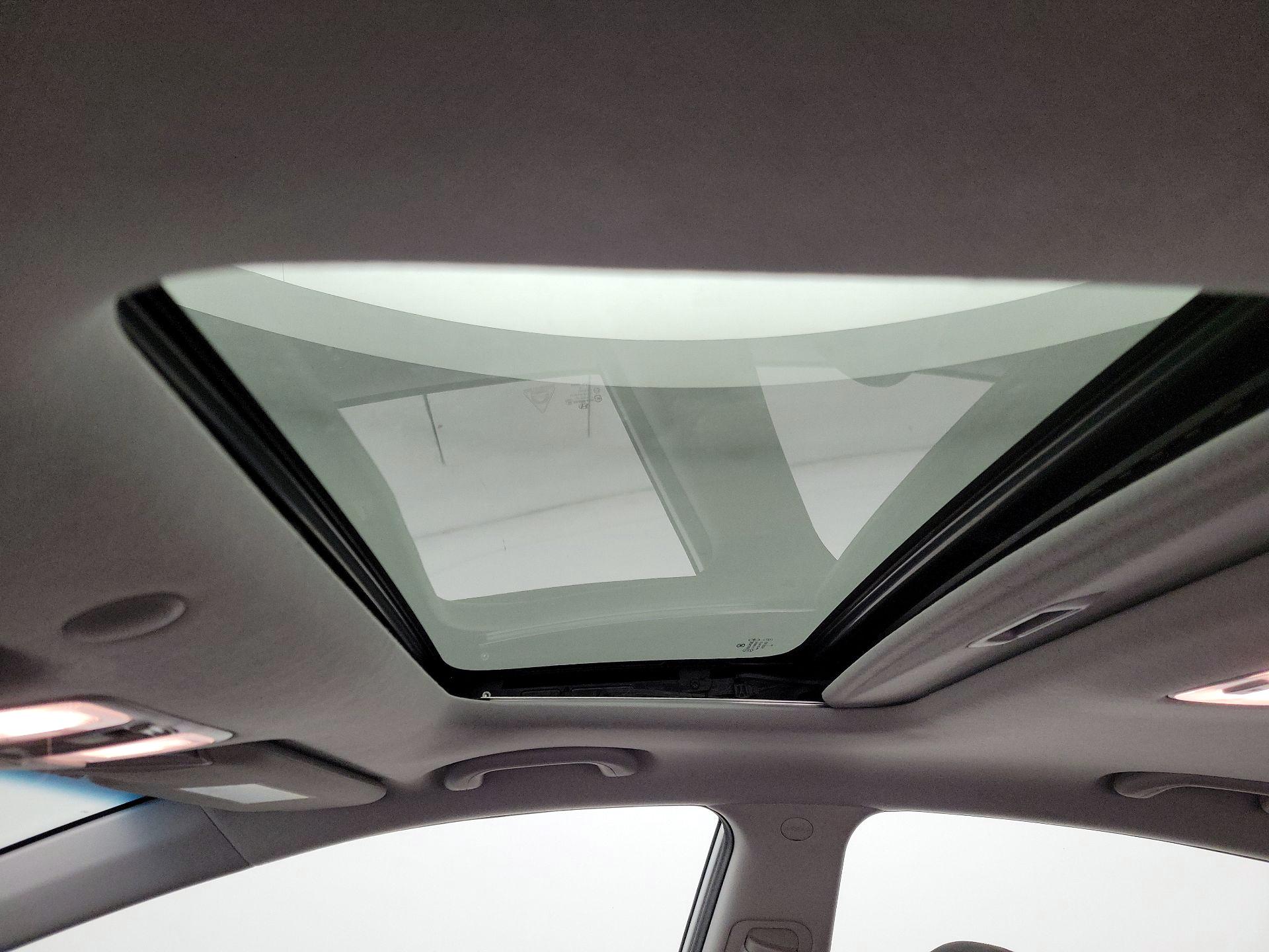 Thumbnail: 2014 Hyundai Elantra - 19