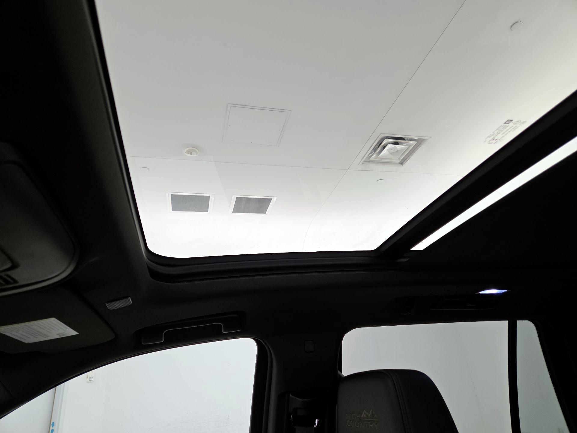 Thumbnail: 2023 Chevrolet Tahoe - 19