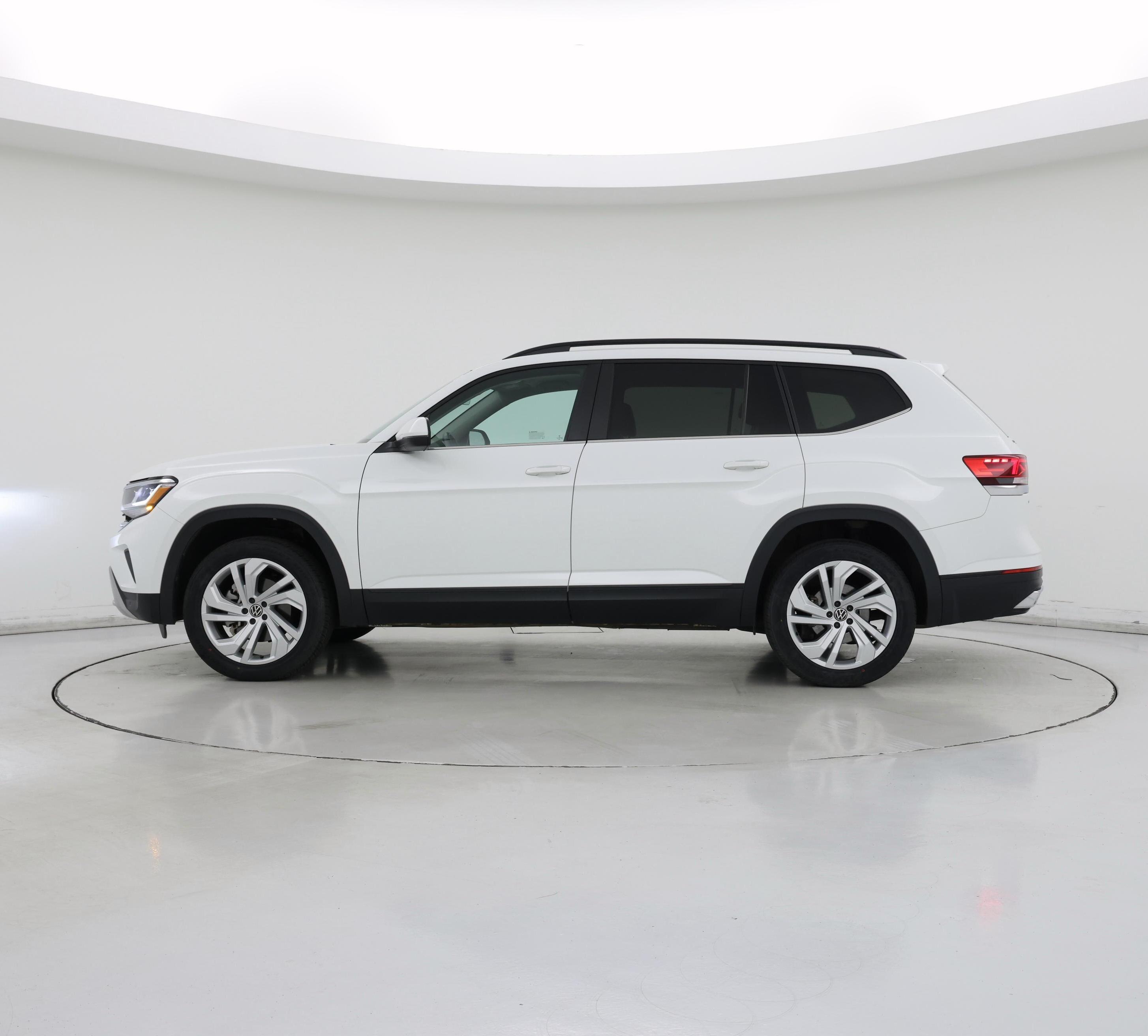 Thumbnail: 2022 Volkswagen Atlas - 3
