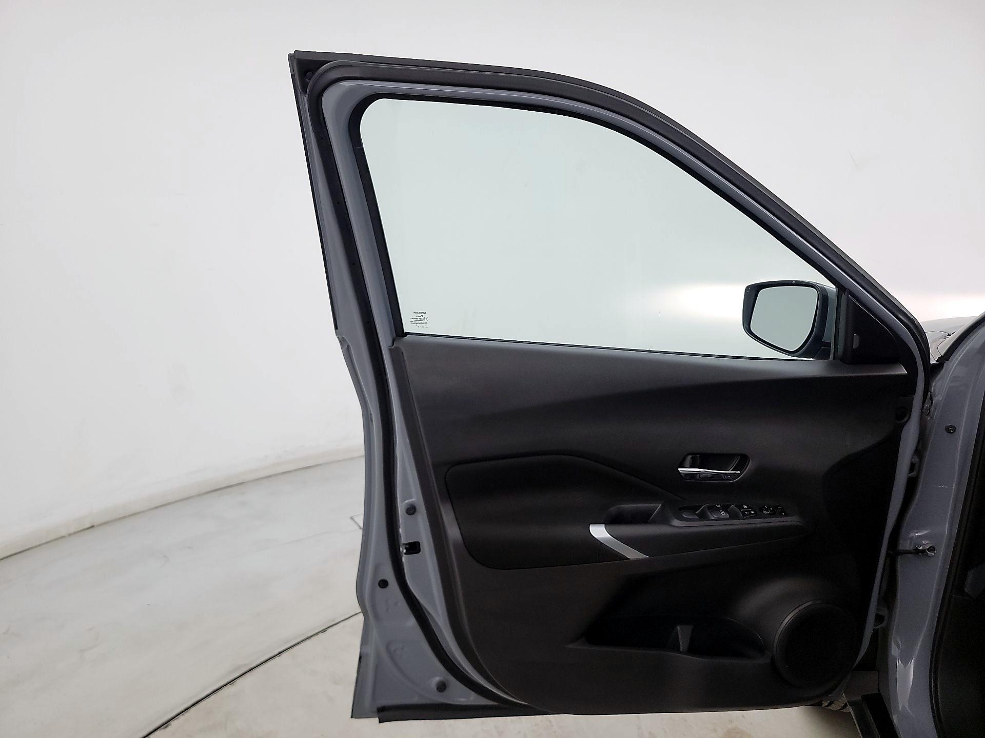 Thumbnail: 2022 Nissan Kicks - 12