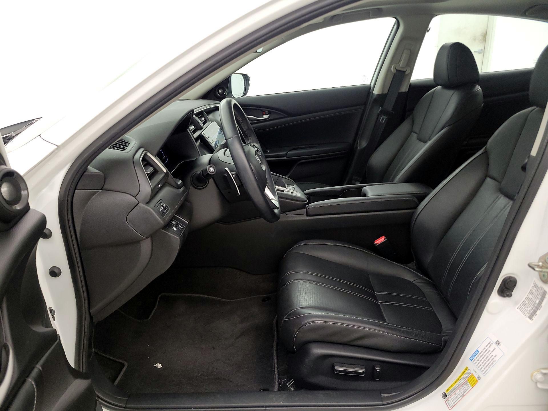 Thumbnail: 2019 Honda Insight - 11