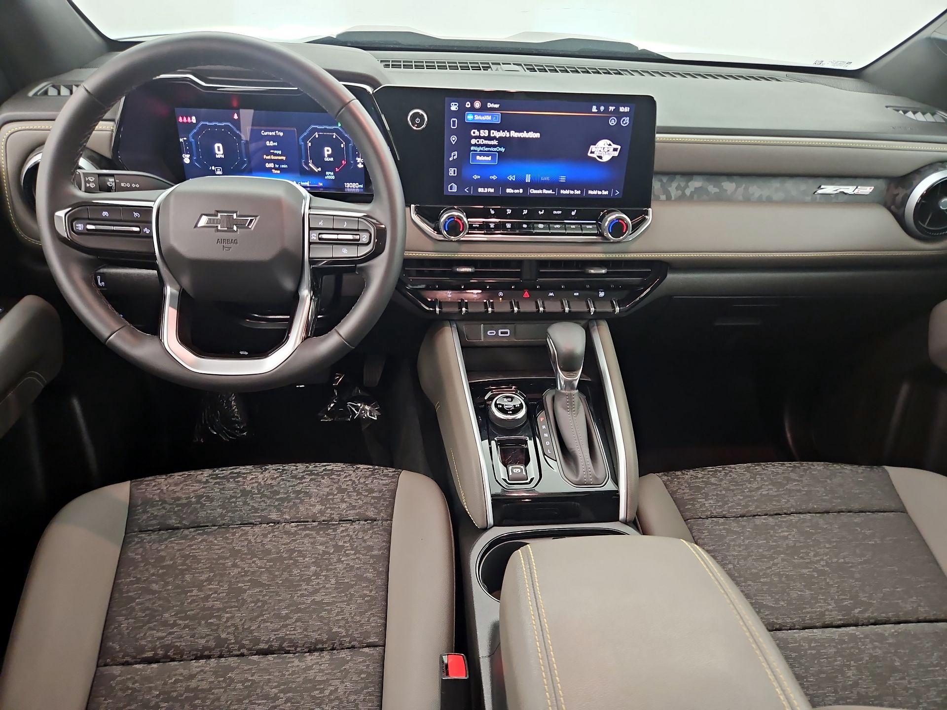 Thumbnail: 2024 Chevrolet Colorado - 9