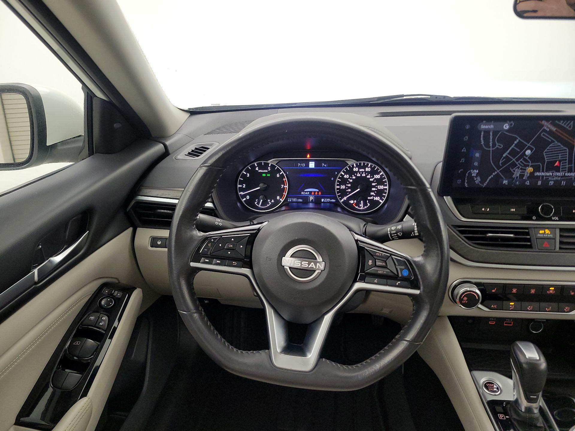 Thumbnail: 2023 Nissan Altima - 10