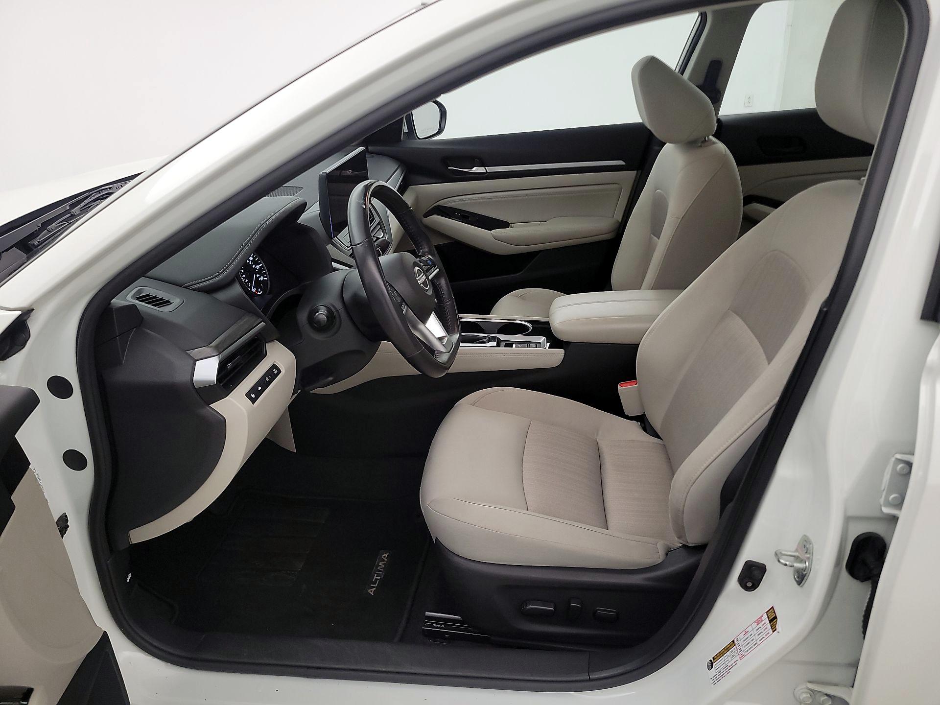 Thumbnail: 2023 Nissan Altima - 11