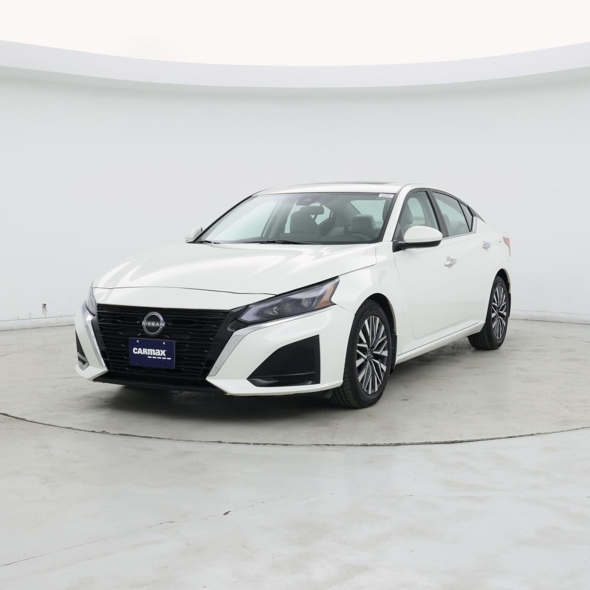 Thumbnail: 2023 Nissan Altima - 4