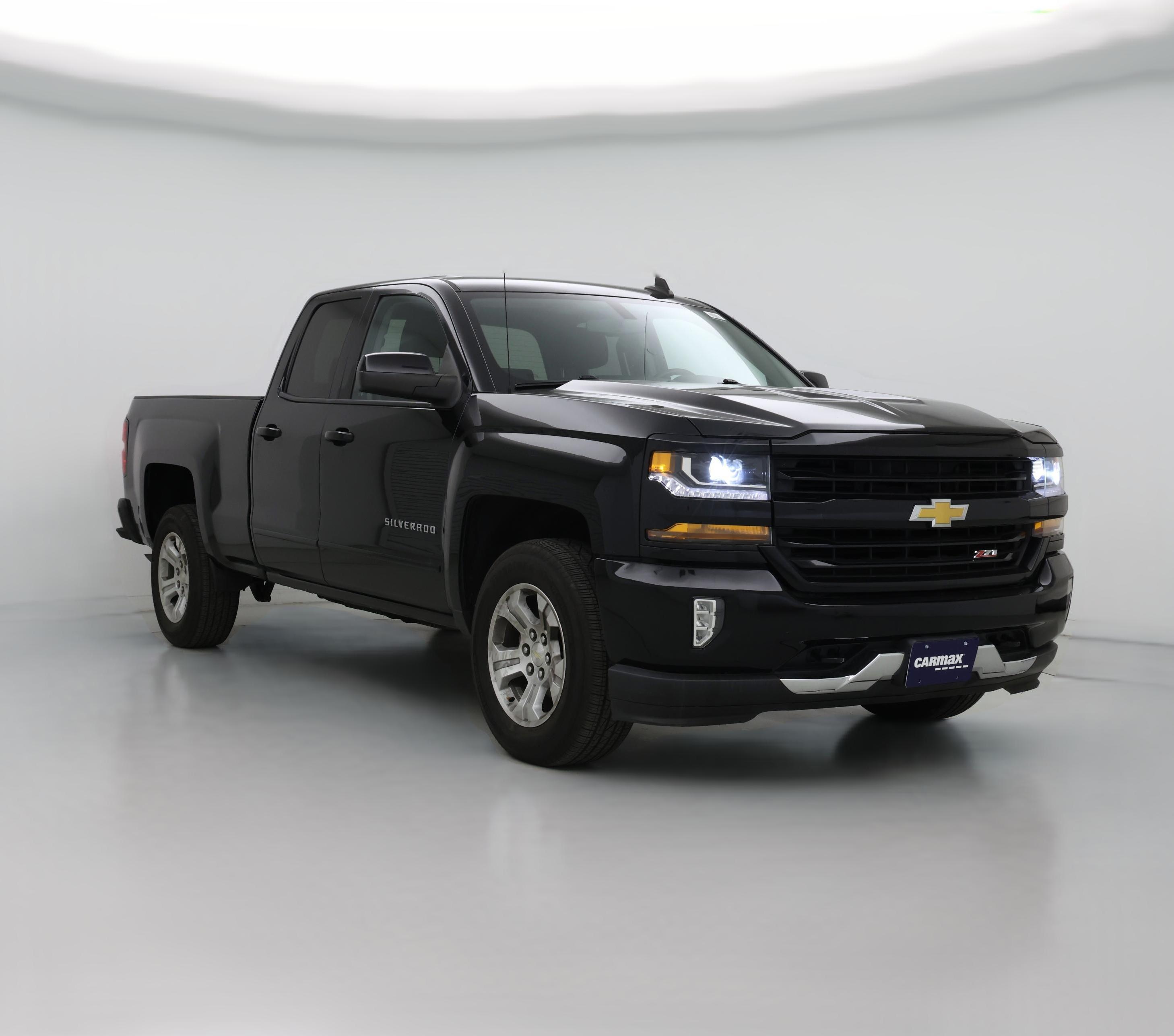 Thumbnail: 2018 Chevrolet Silverado 1500 - 1