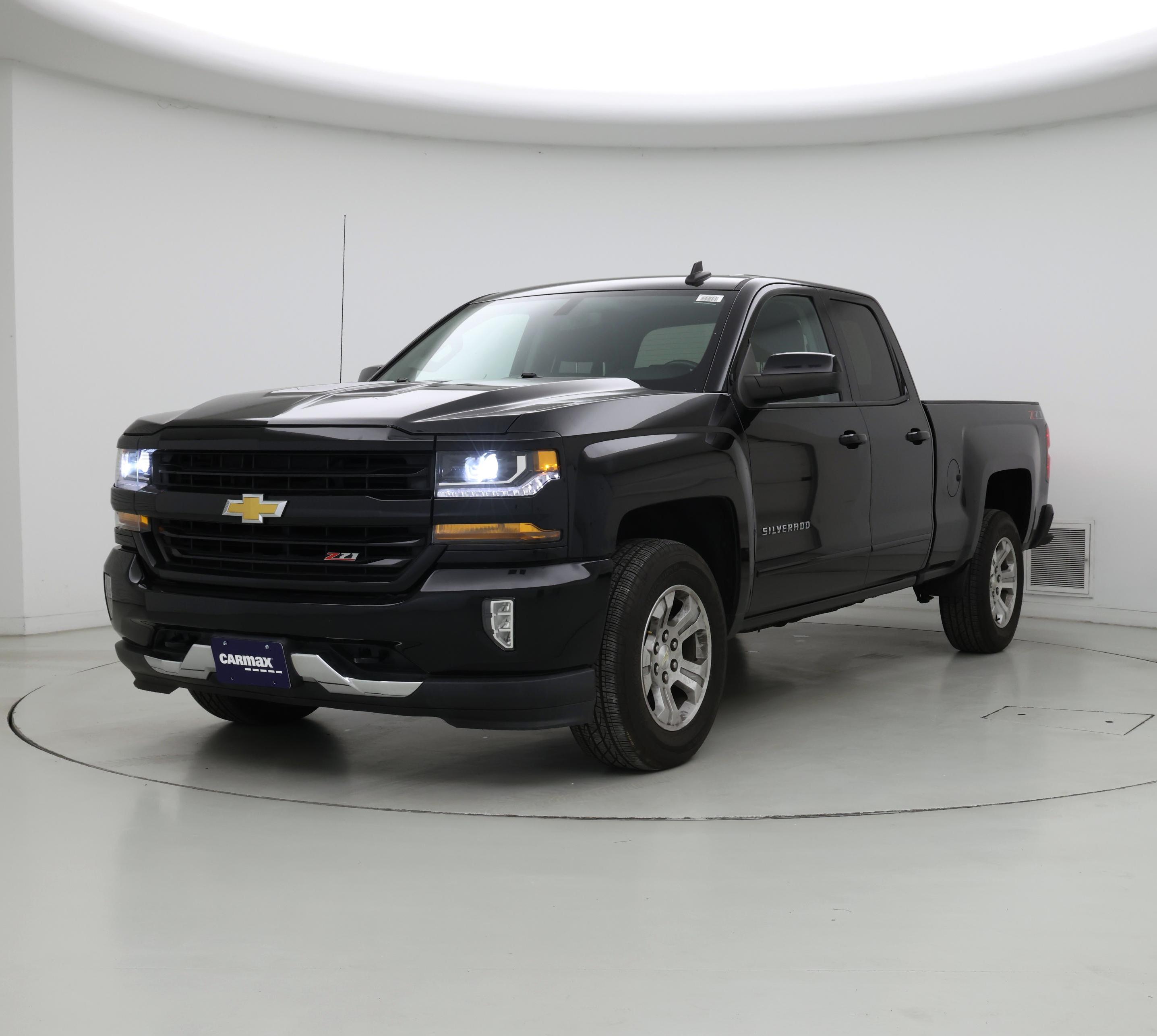 Thumbnail: 2018 Chevrolet Silverado 1500 - 4