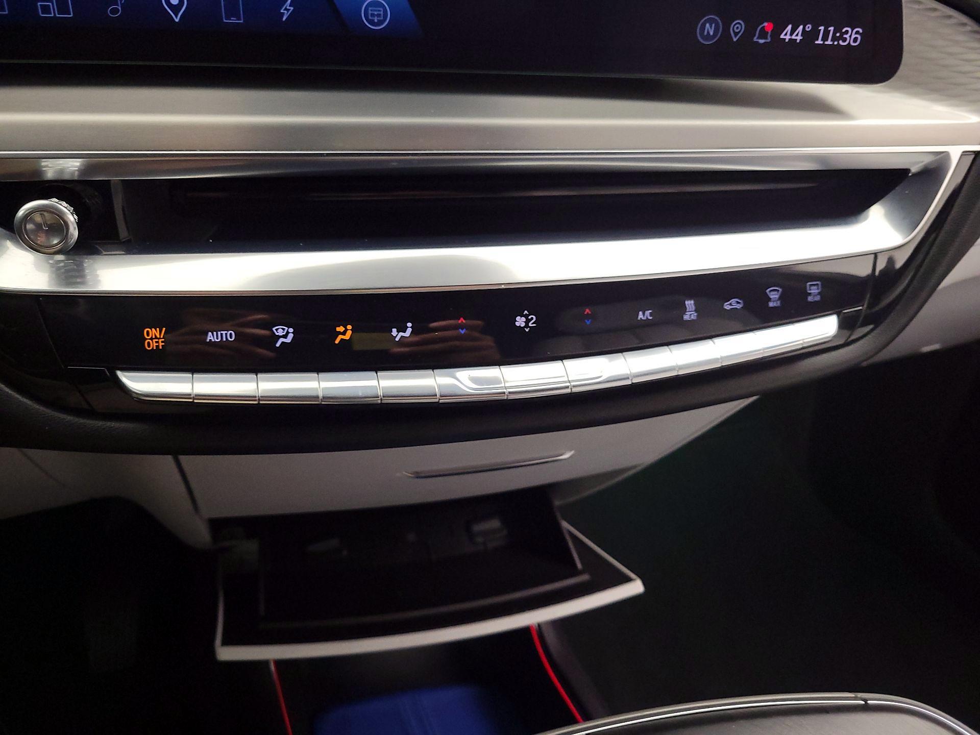 Thumbnail: 2023 Cadillac Lyriq - 16