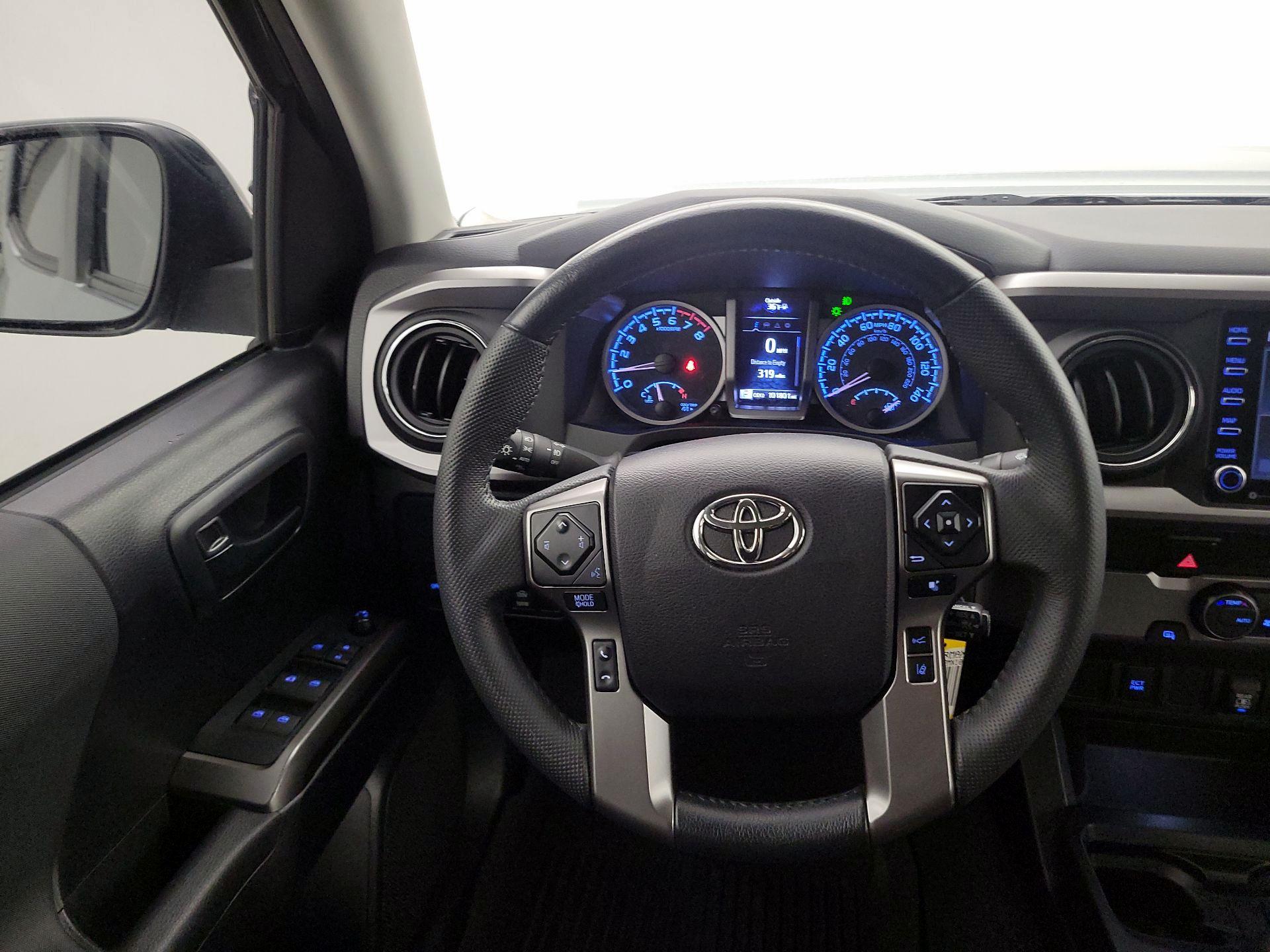 Thumbnail: 2021 Toyota Tacoma - 10