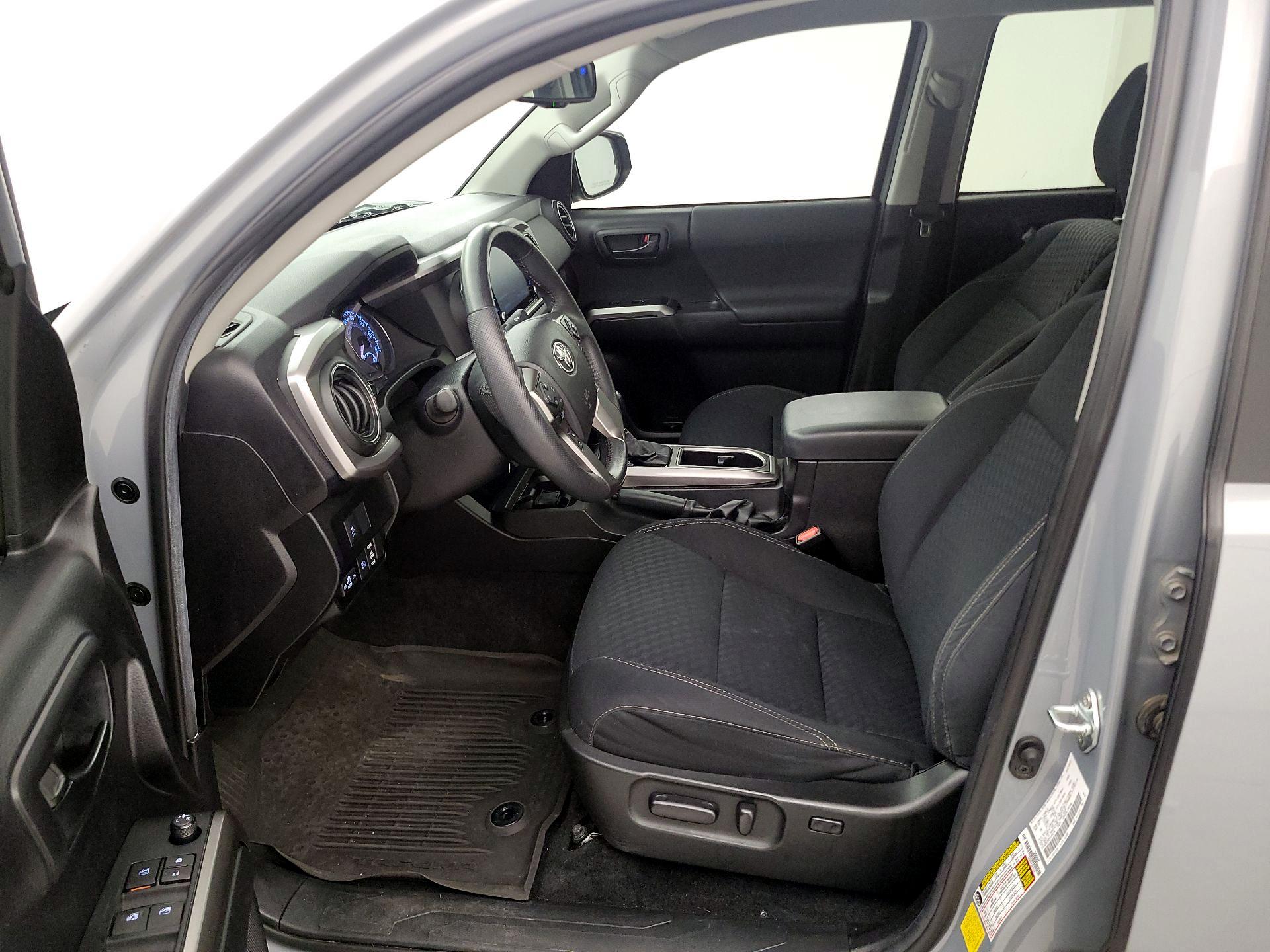 Thumbnail: 2021 Toyota Tacoma - 11