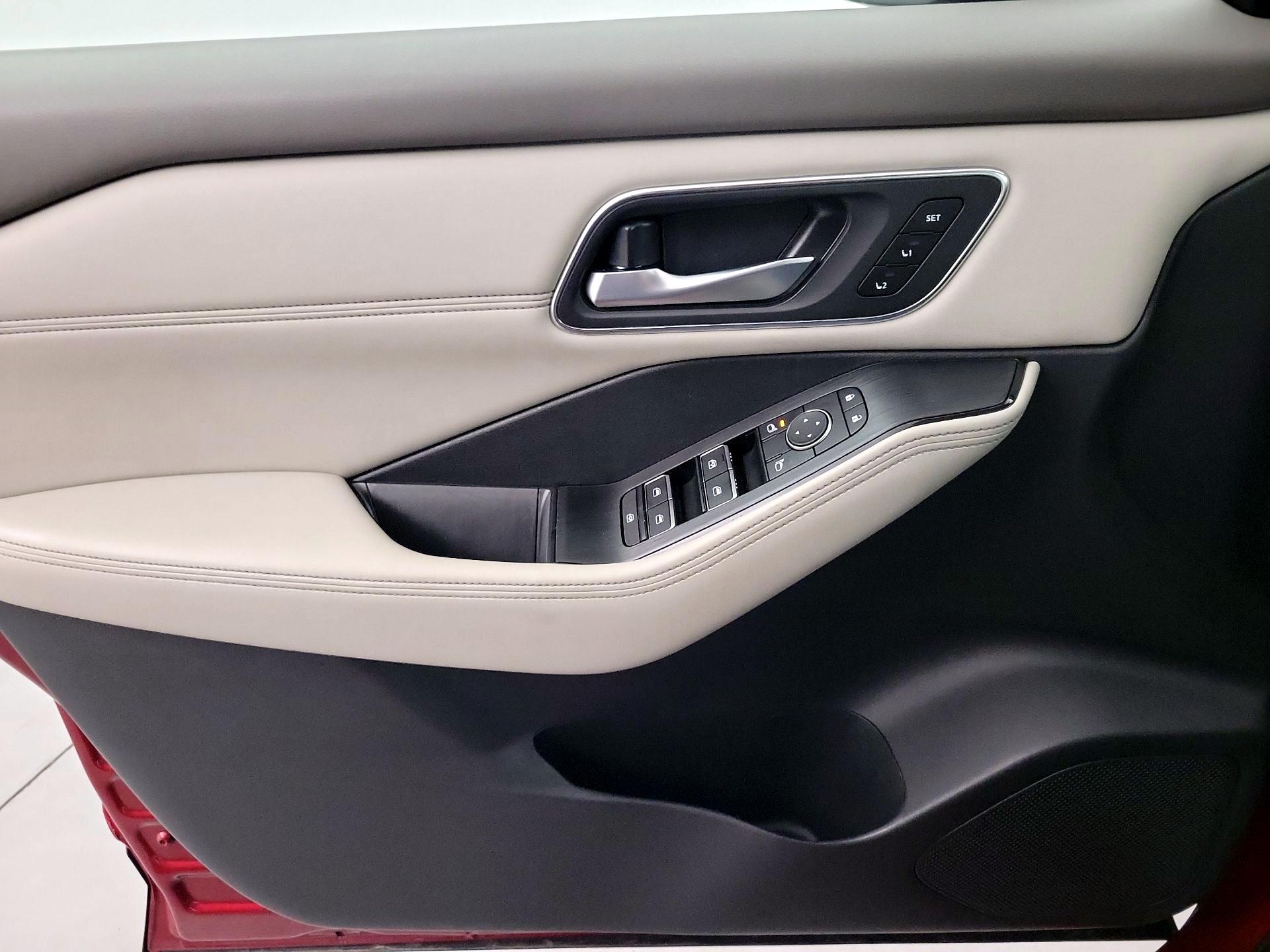 Thumbnail: 2021 Nissan Rogue - 10