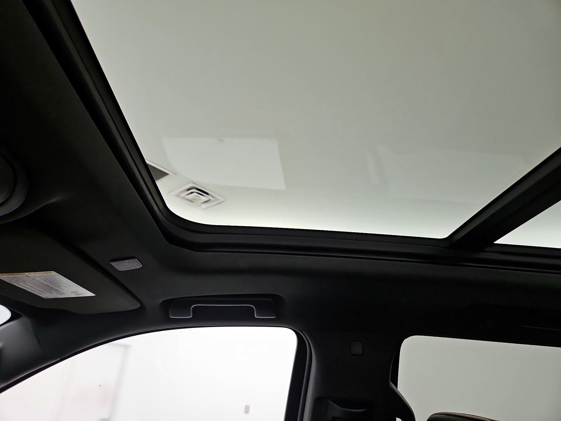 Thumbnail: 2022 GMC Yukon - 19