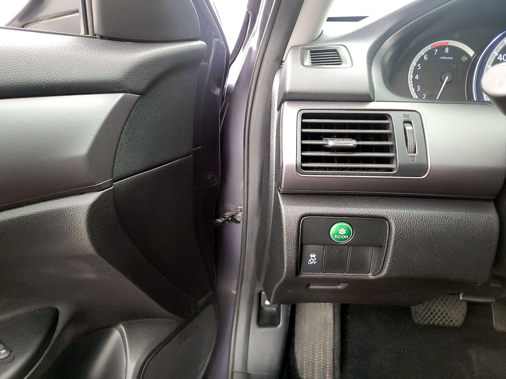 Thumbnail: 2015 Honda Accord - 13