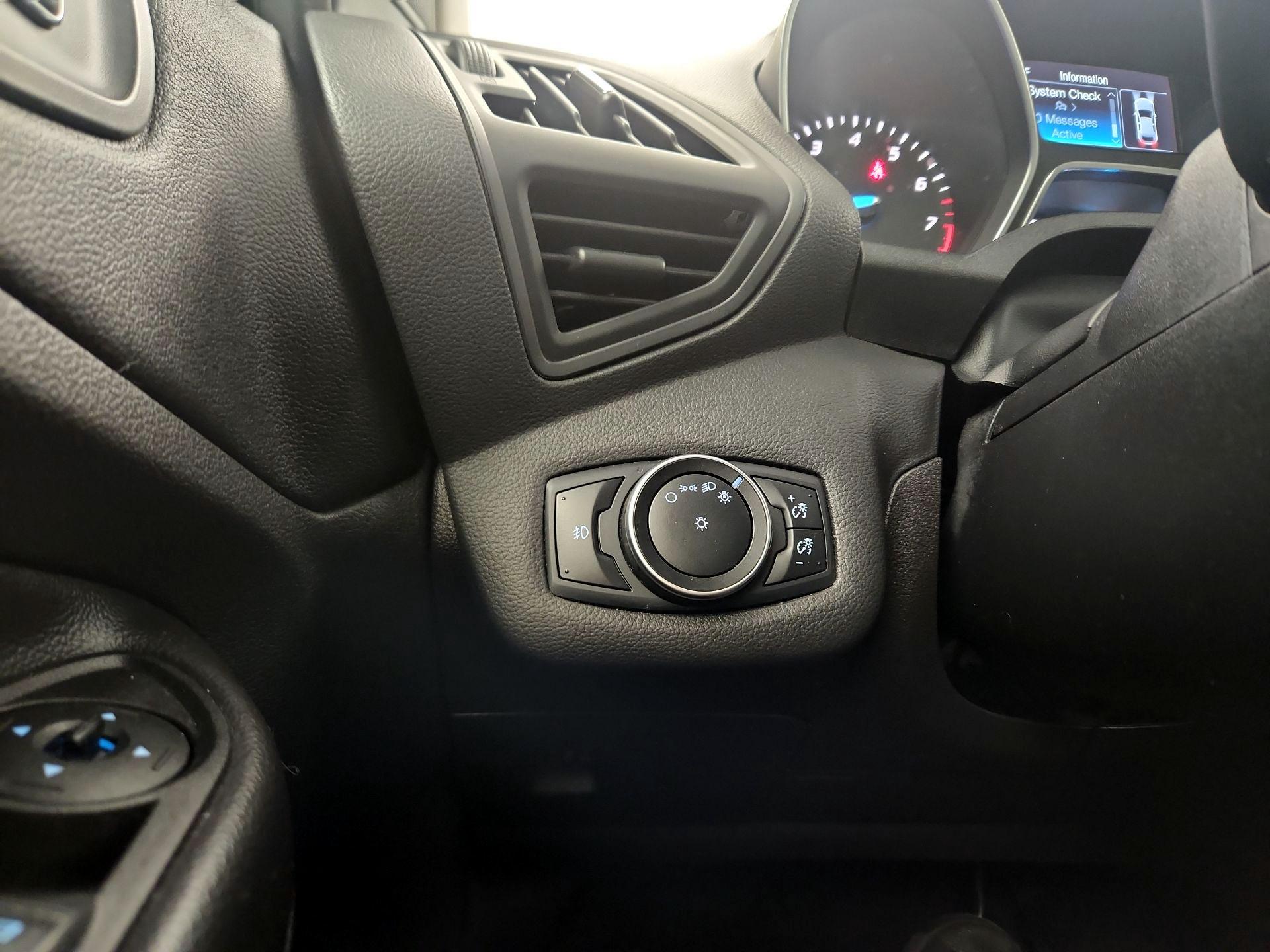 Thumbnail: 2015 Ford Escape - 11