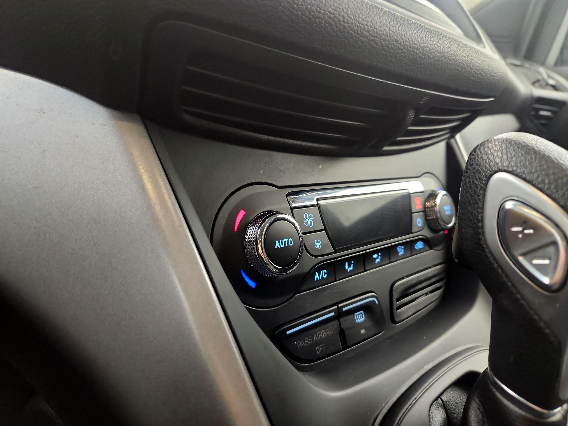 Thumbnail: 2015 Ford Escape - 14