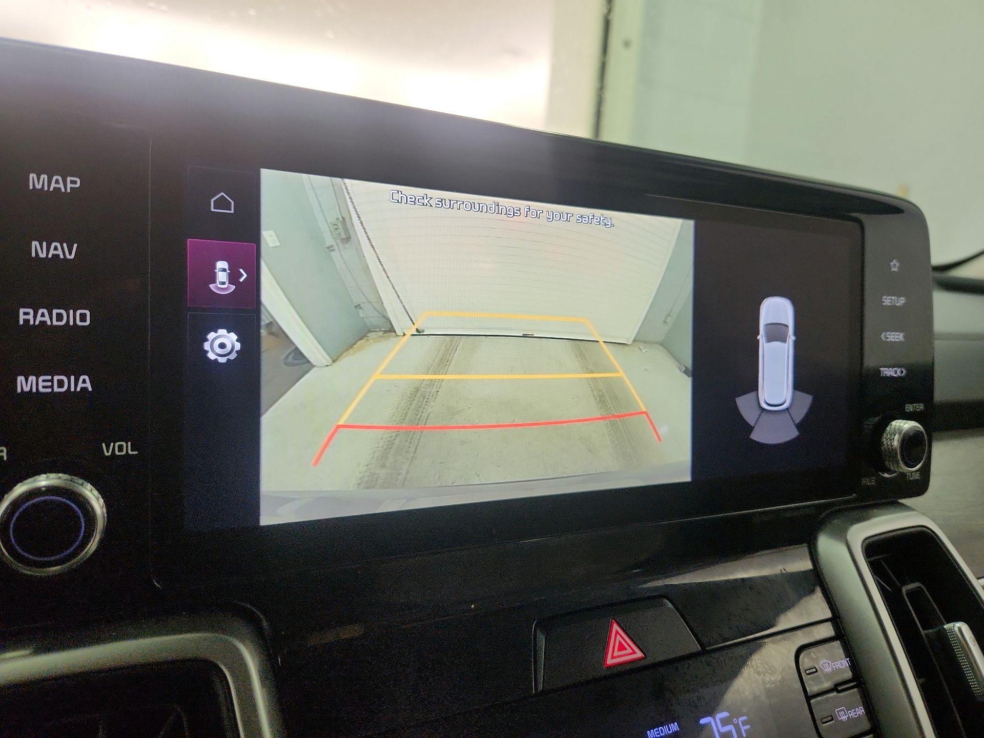 Thumbnail: 2022 Kia Sorento - 14