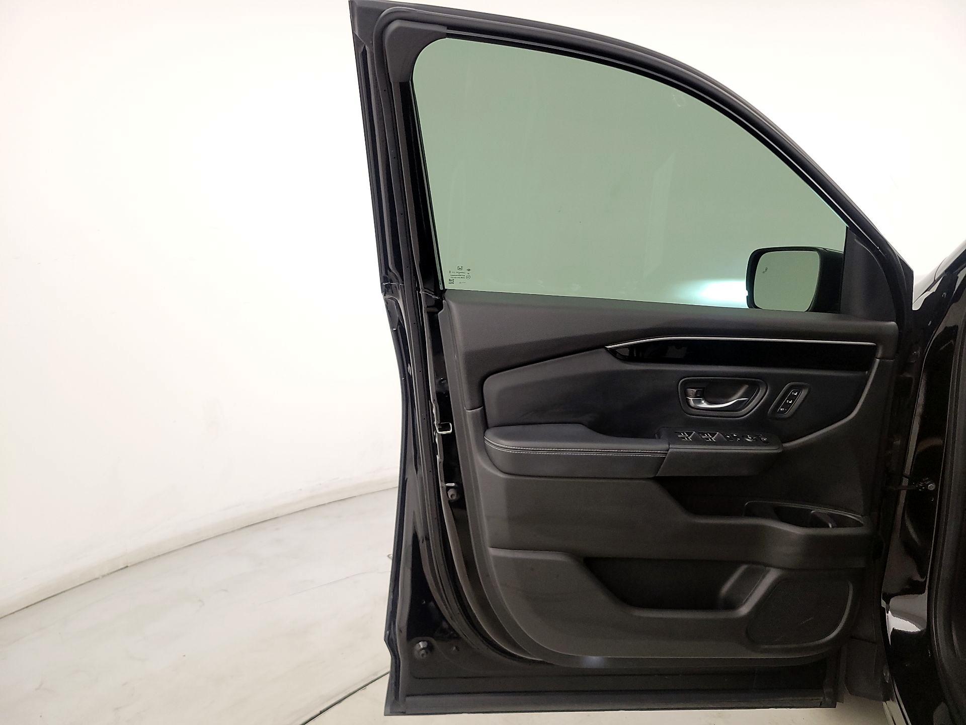 Thumbnail: 2023 Honda Pilot - 12