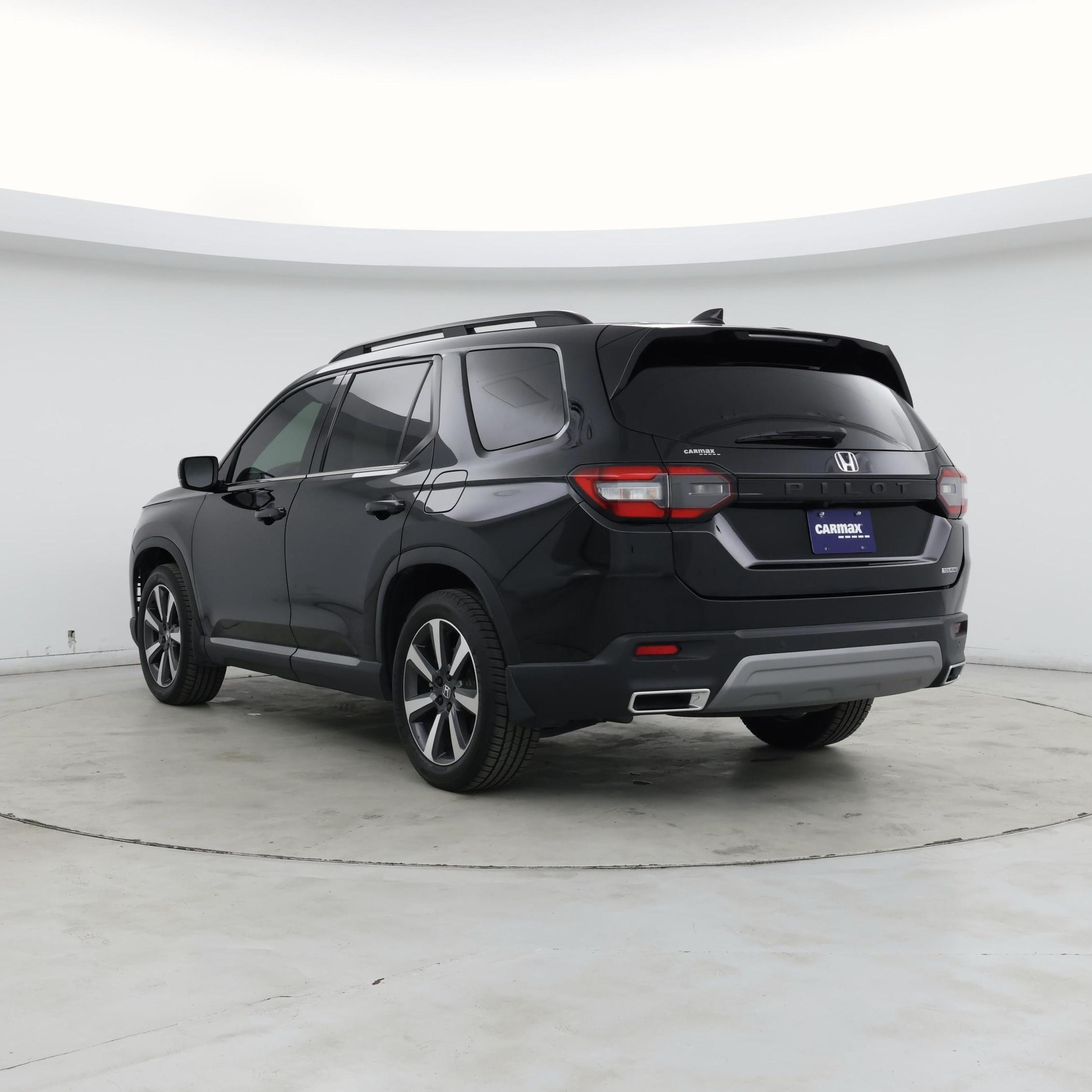 Thumbnail: 2023 Honda Pilot - 2