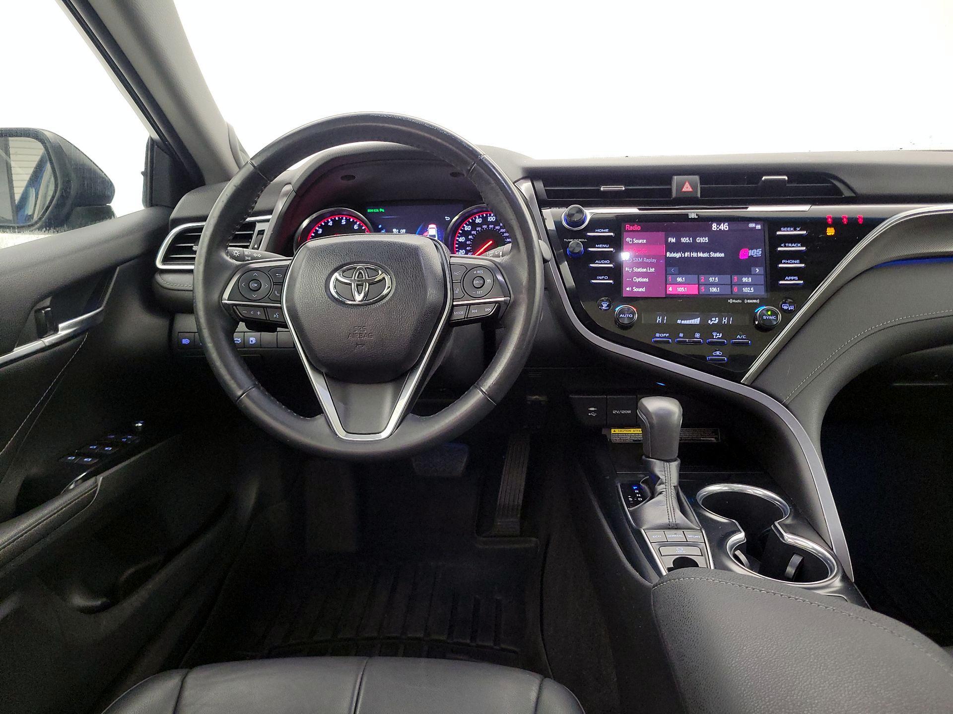 Thumbnail: 2018 Toyota Camry - 10