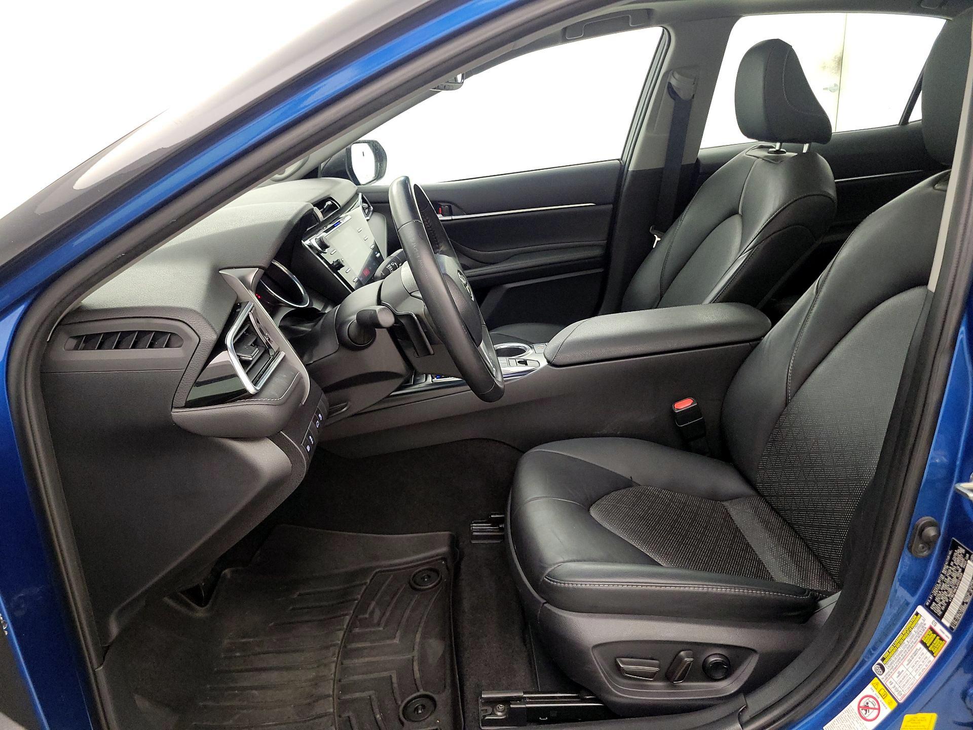 Thumbnail: 2018 Toyota Camry - 11