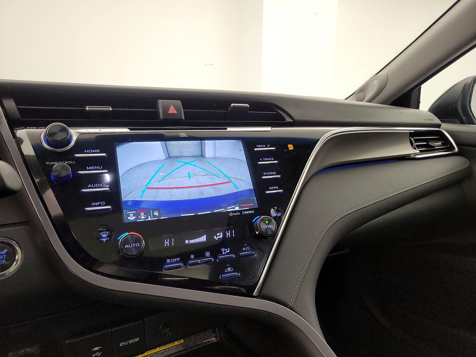 Thumbnail: 2018 Toyota Camry - 14