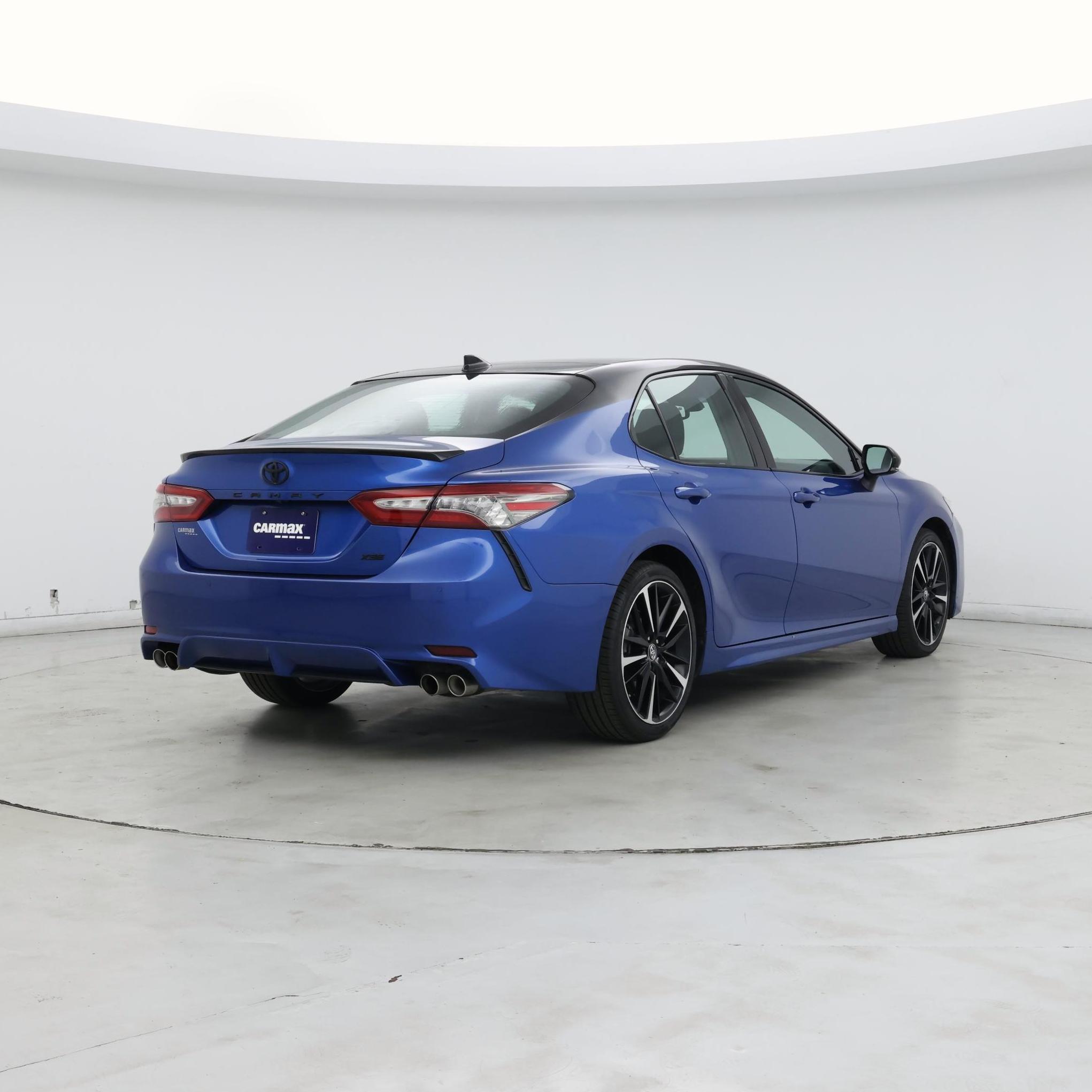 Thumbnail: 2018 Toyota Camry - 8