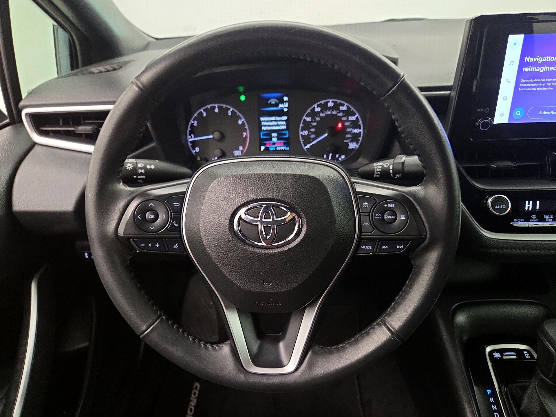 Thumbnail: 2023 Toyota Corolla - 10